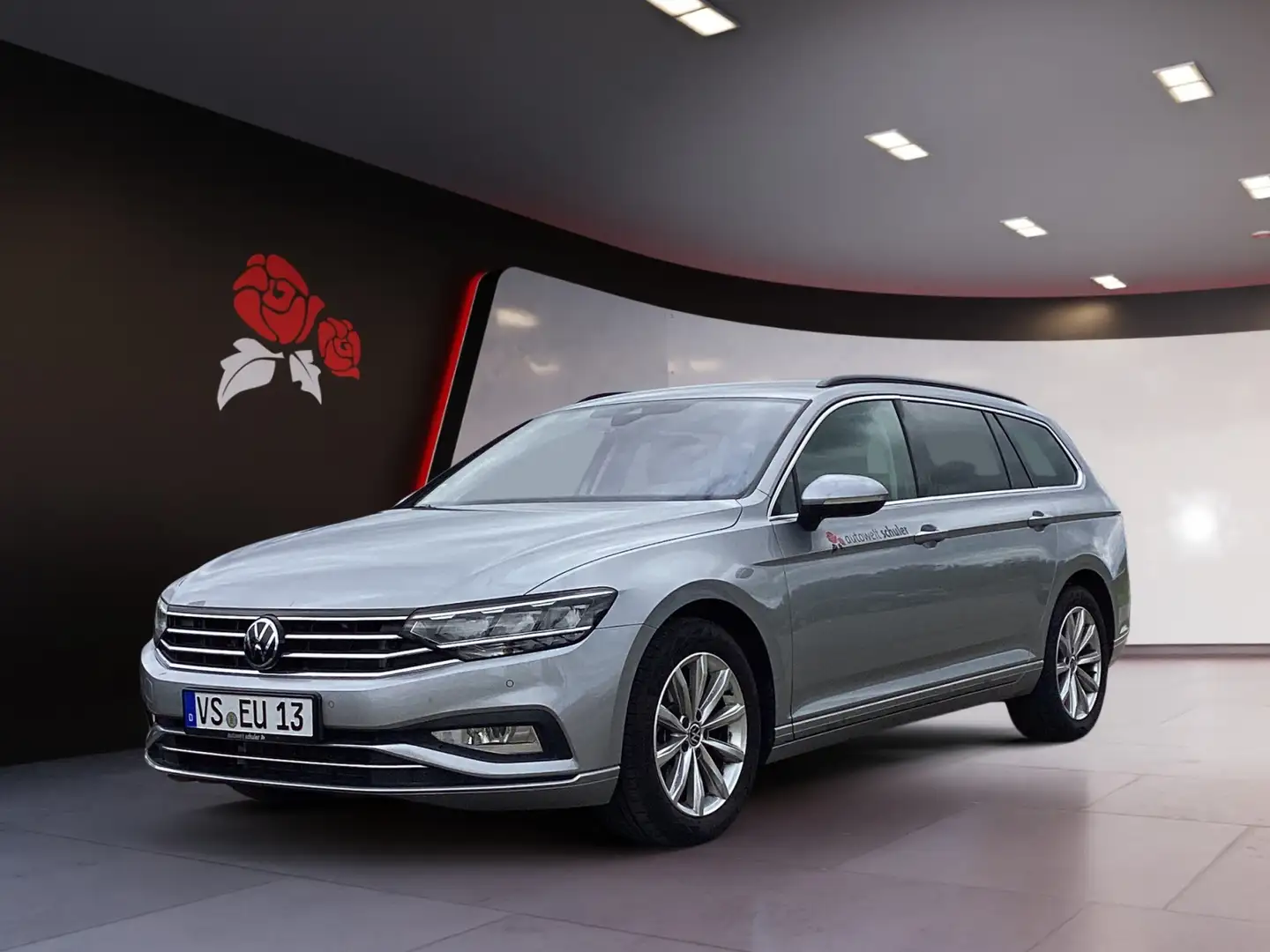 Volkswagen Passat Variant 2,0 TDI DSG Business AHK Silber - 2