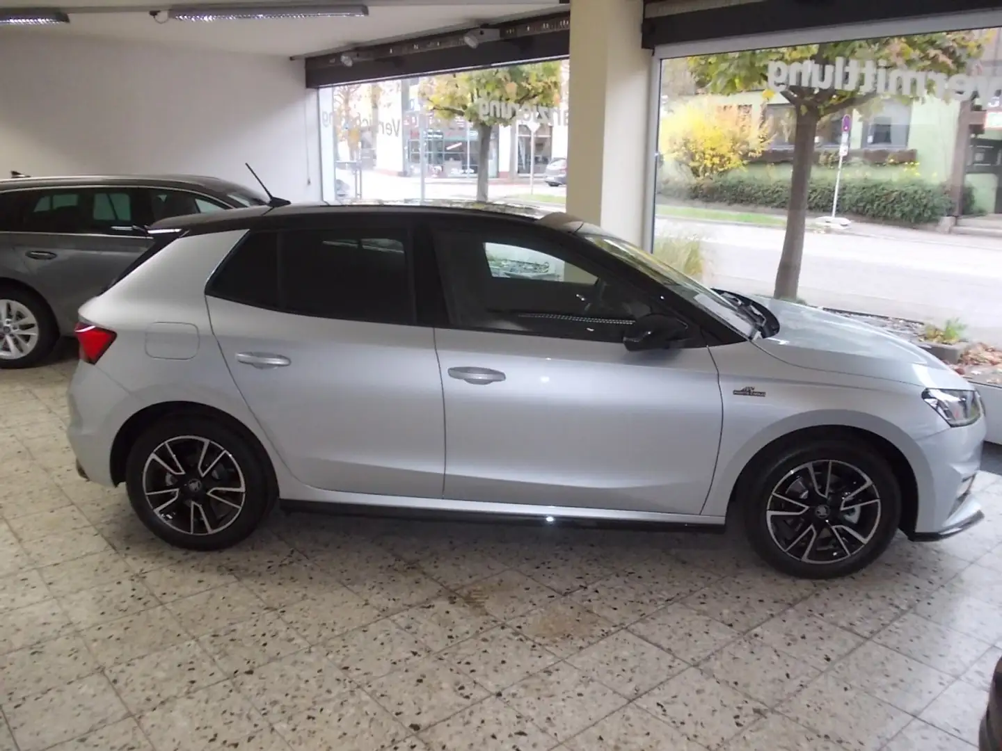 Skoda Fabia Monte Carlo 1.0 TSI DSG, 85kw(115PS) Klima Schwarz - 2