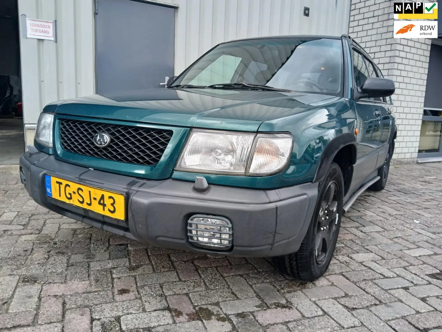 Subaru Forester 2.0 AWD - Airco - Cruise - Schade Groen - 1