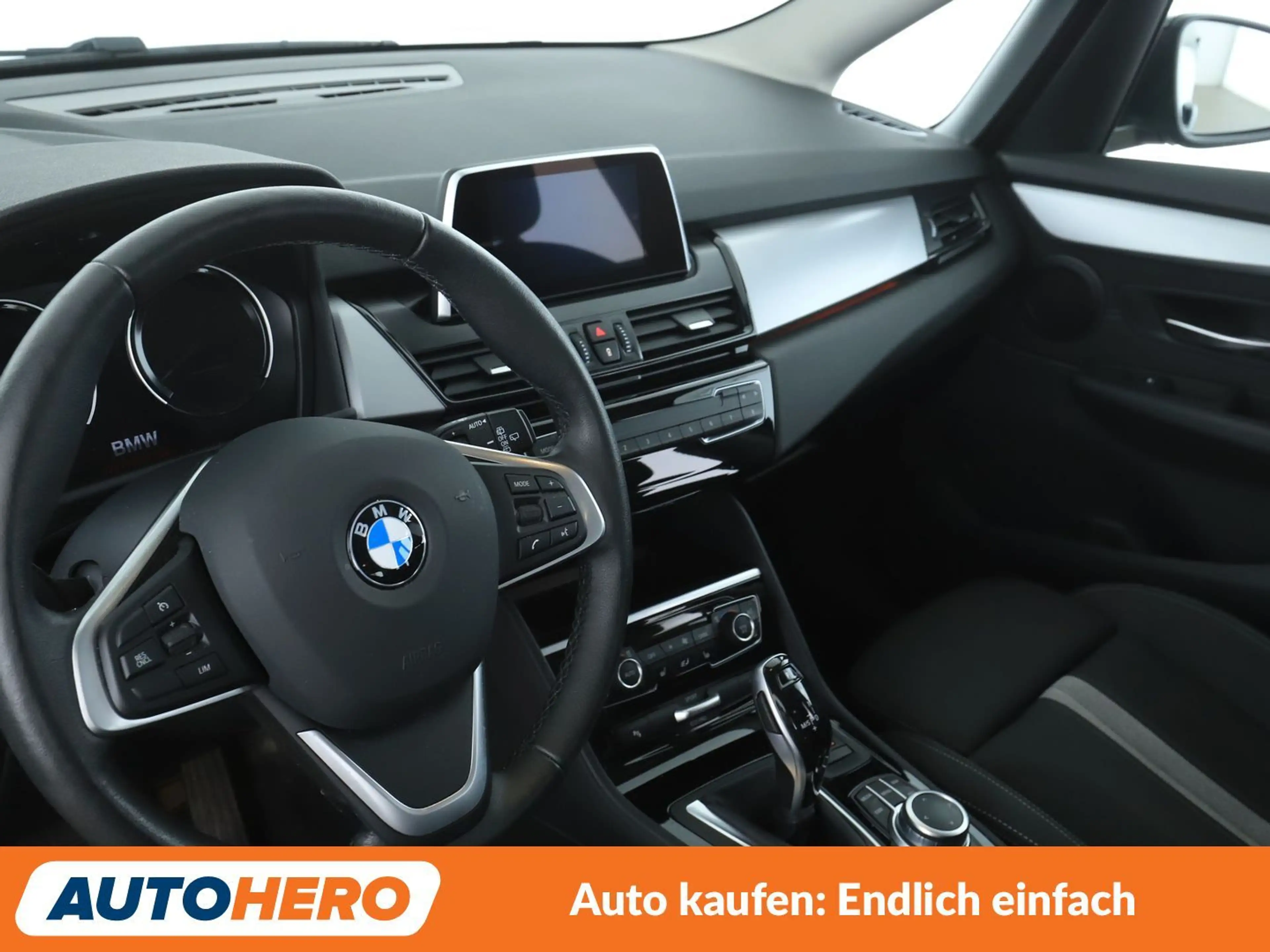 BMW 220 i Gran Tourer Advantage Aut.*NAVI*PDC*TEMPO* — photo 11