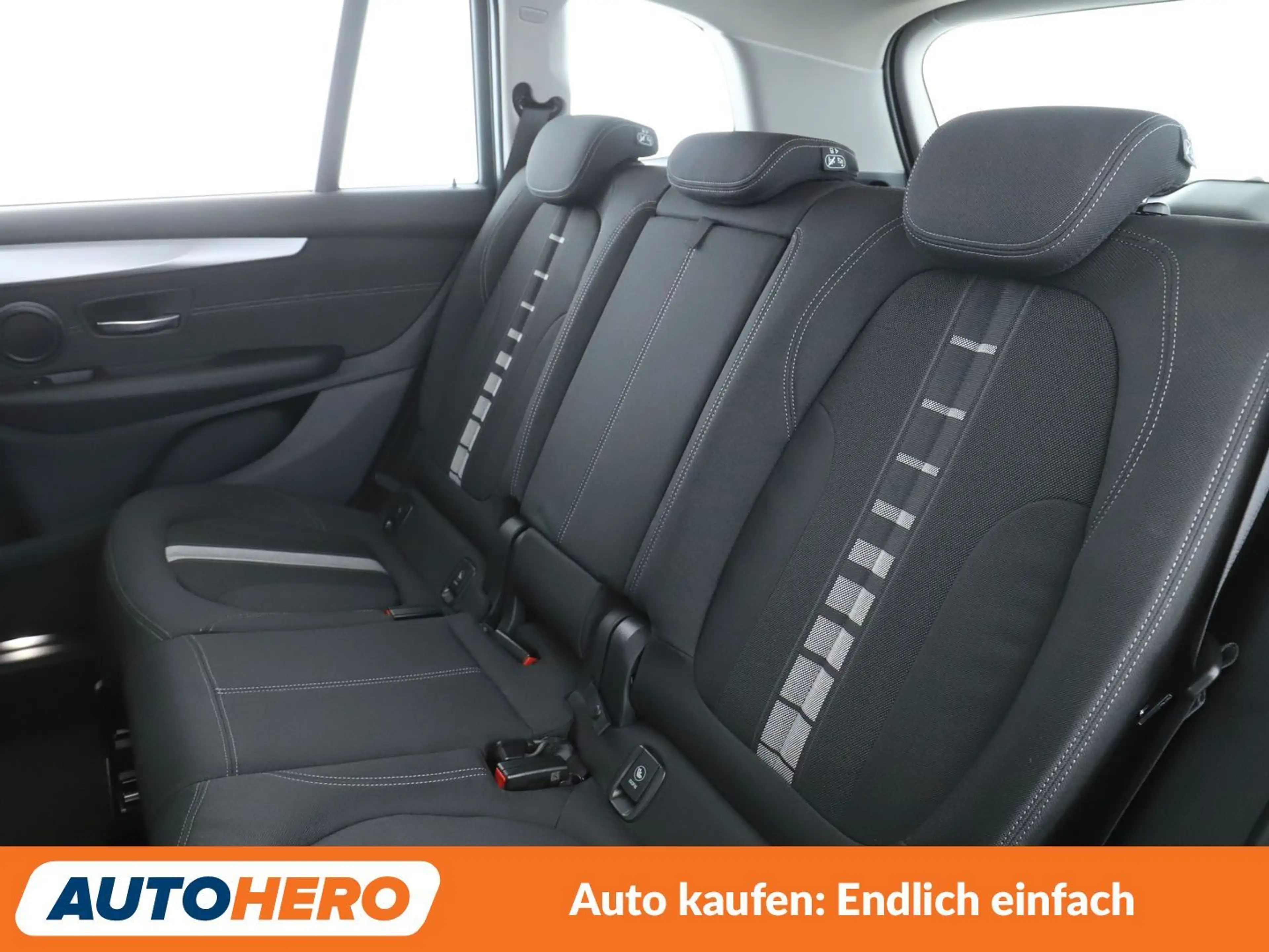 BMW 220 i Gran Tourer Advantage Aut.*NAVI*PDC*TEMPO* — photo 14
