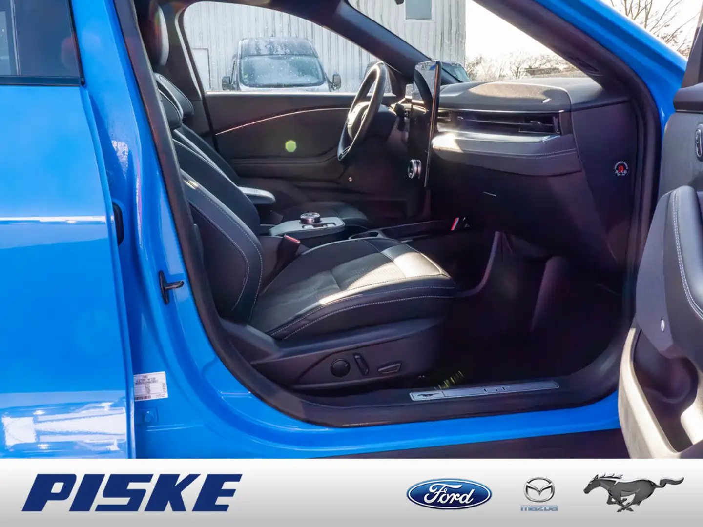 Ford Mustang MACH-E GT Extended Range+WKR Panorama Blauw - 2