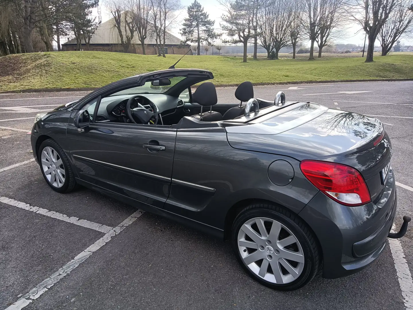 Peugeot 207 207 CC 1.6 HDi 110ch FAP BLUE LION Série 64 Gris - 2