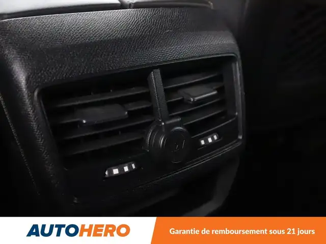 Peugeot 3008 view 15