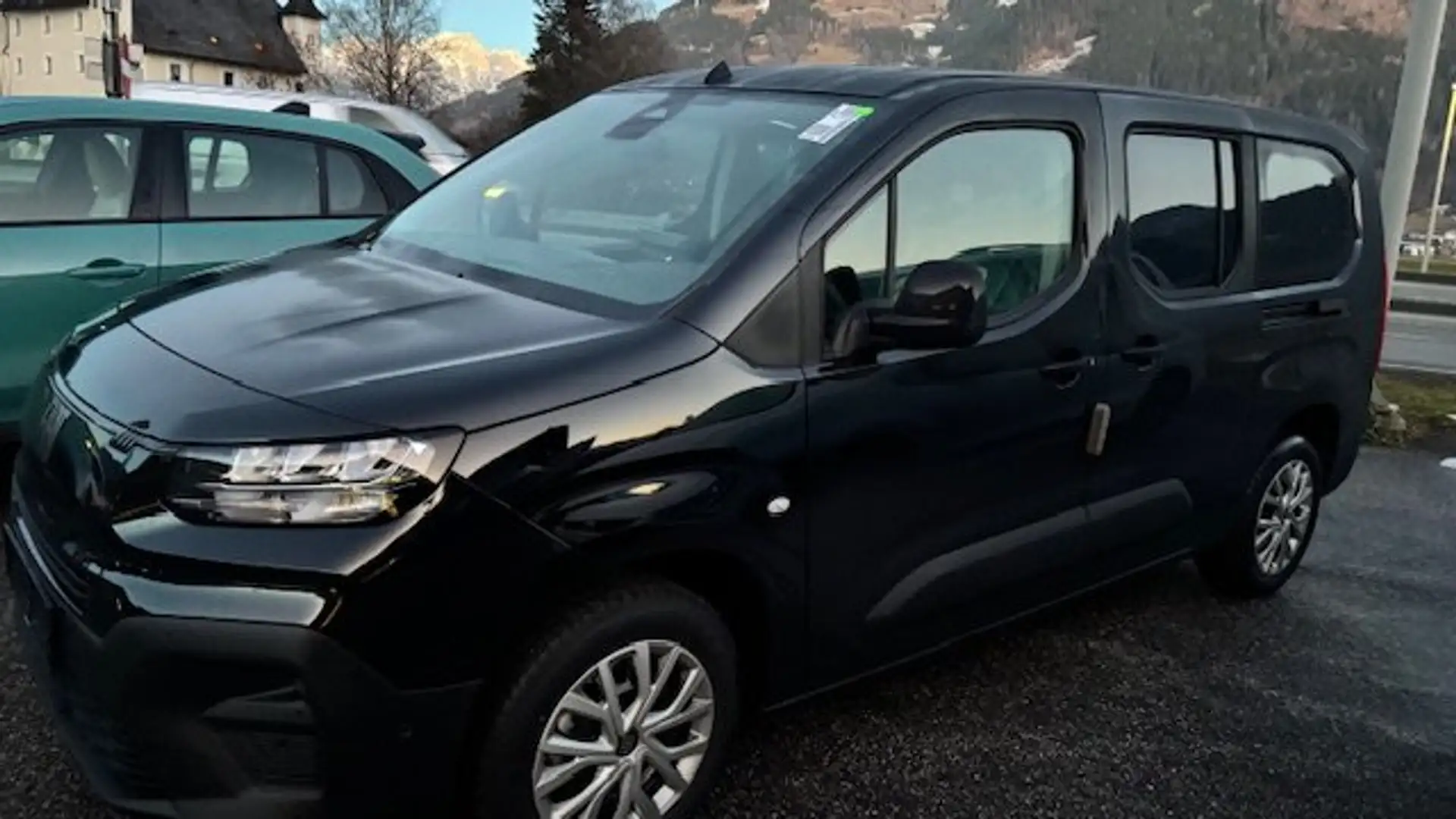 Fiat Doblo Maxi 360 XL 1,5 Diesel  130PS Schwarz - 1