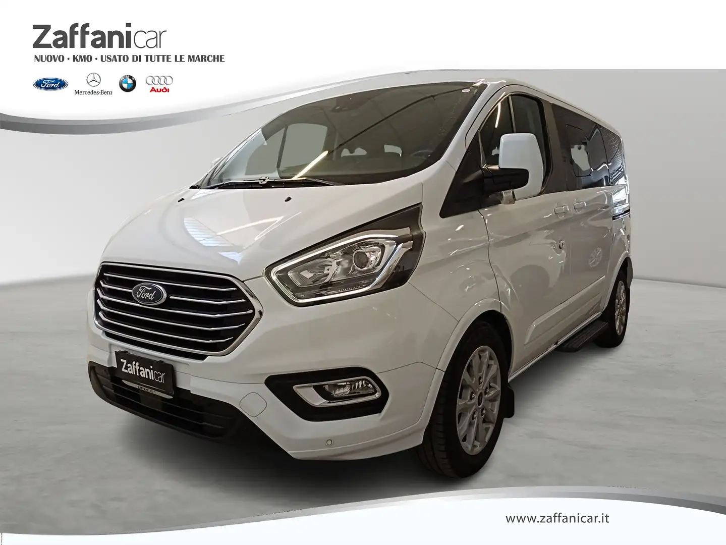 Ford Tourneo Custom 320 2.0 EcoBlue 130CV aut. PC Titanium Nero - 1