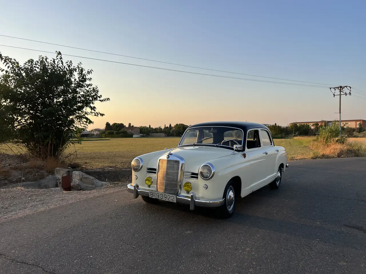 Mercedes-Benz 180 Ponton, foto 1
