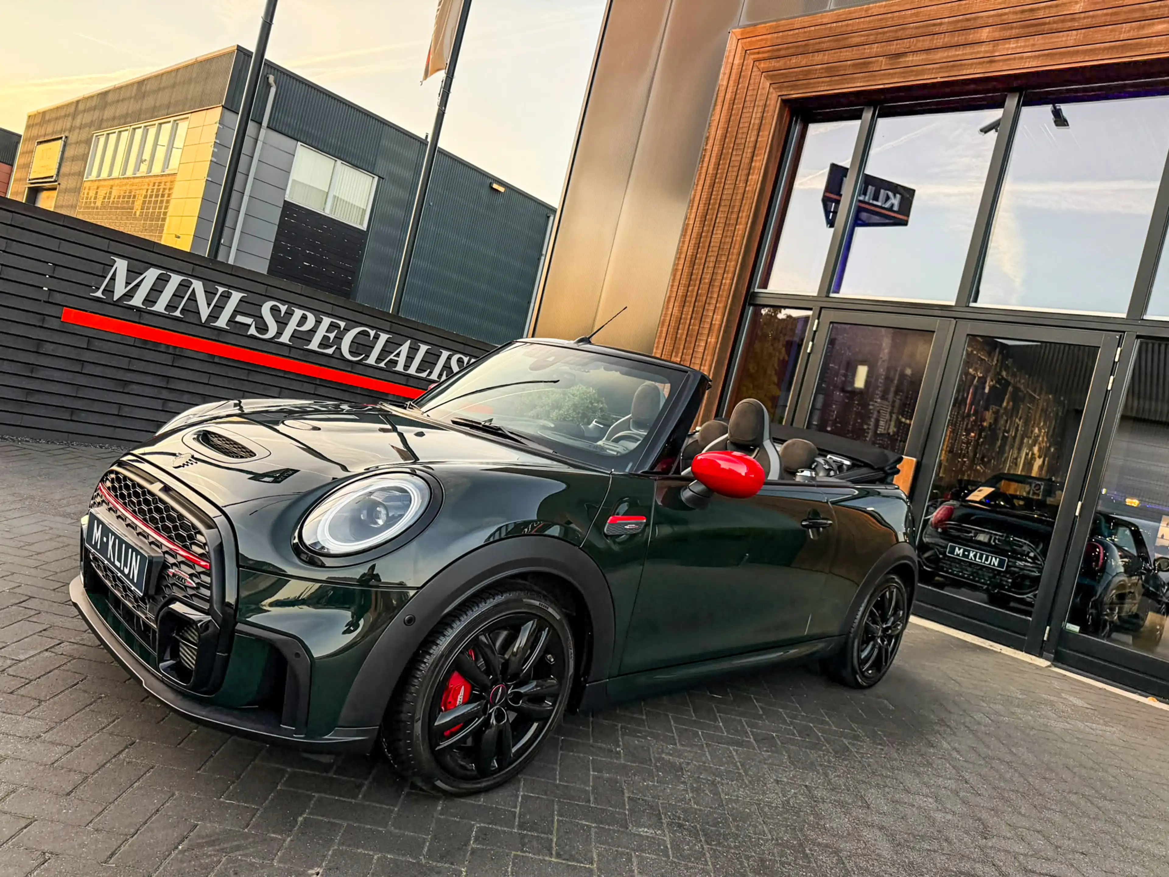 MINI John Cooper Works Cabrio 2.0 JCW Pack F1 aut 231pk Rebelgreen/Camera/Hk/Hea — photo 5