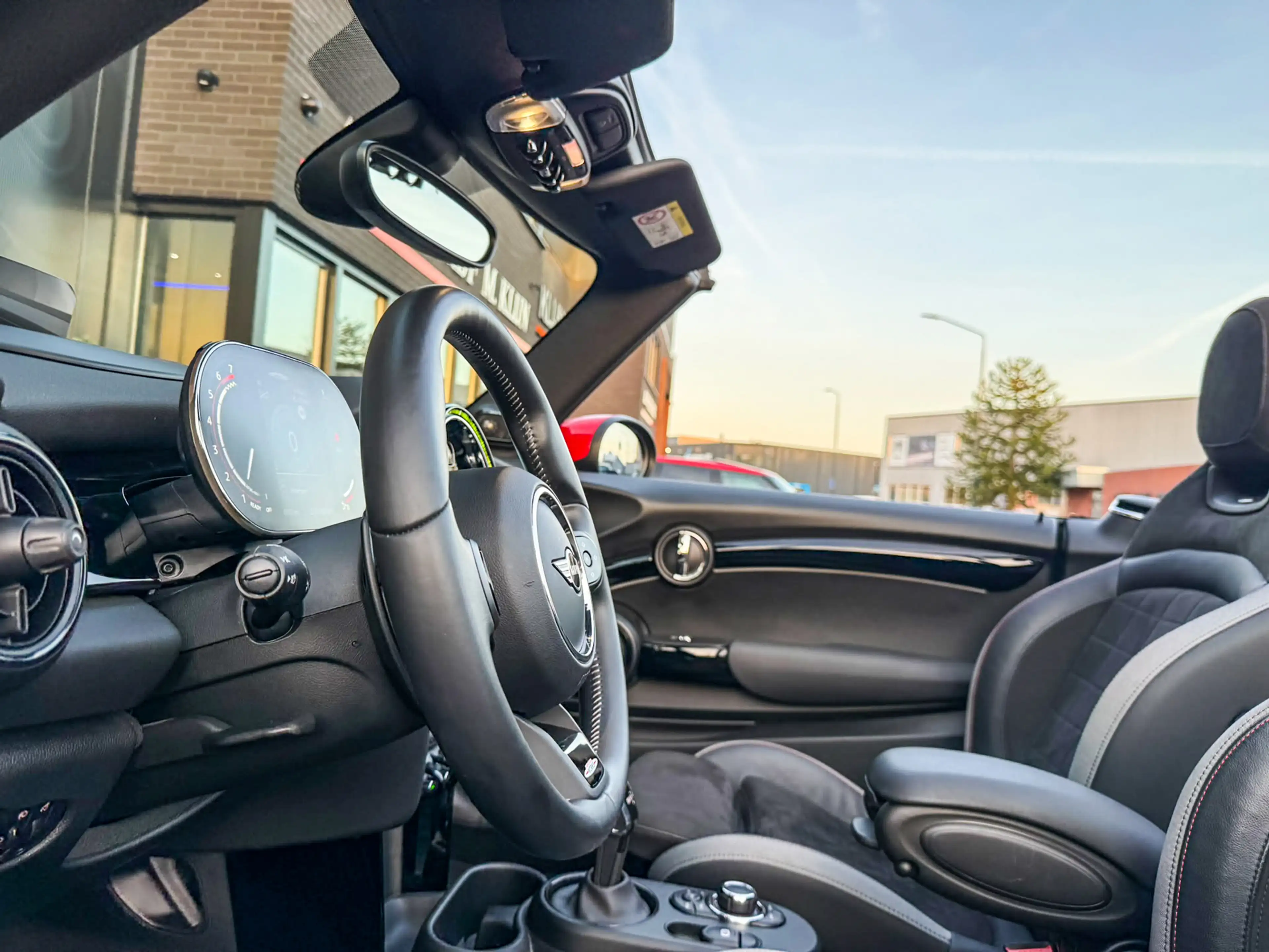 MINI John Cooper Works Cabrio 2.0 JCW Pack F1 aut 231pk Rebelgreen/Camera/Hk/Hea — photo 14