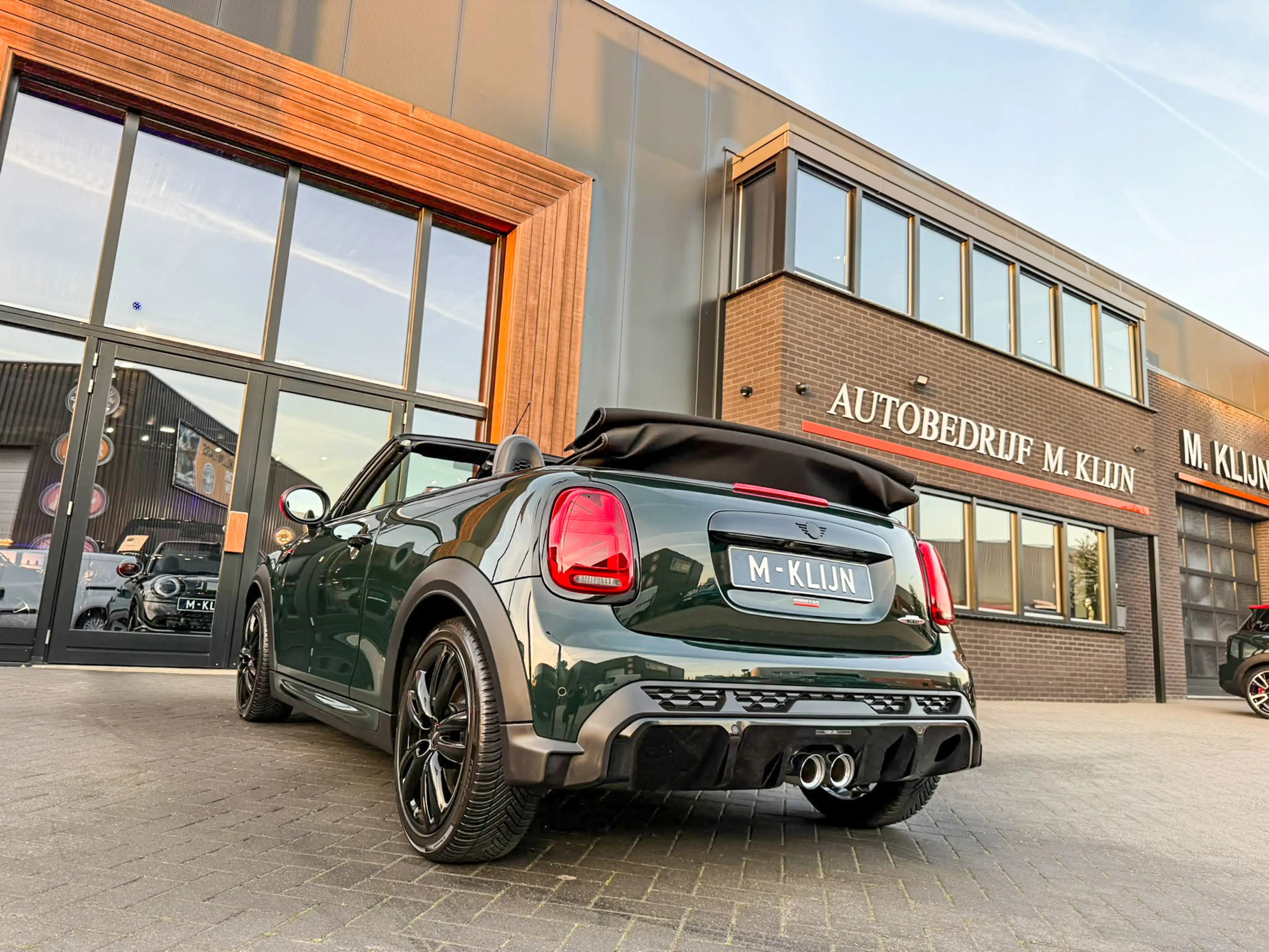 MINI John Cooper Works Cabrio 2.0 JCW Pack F1 aut 231pk Rebelgreen/Camera/Hk/Hea — photo 13