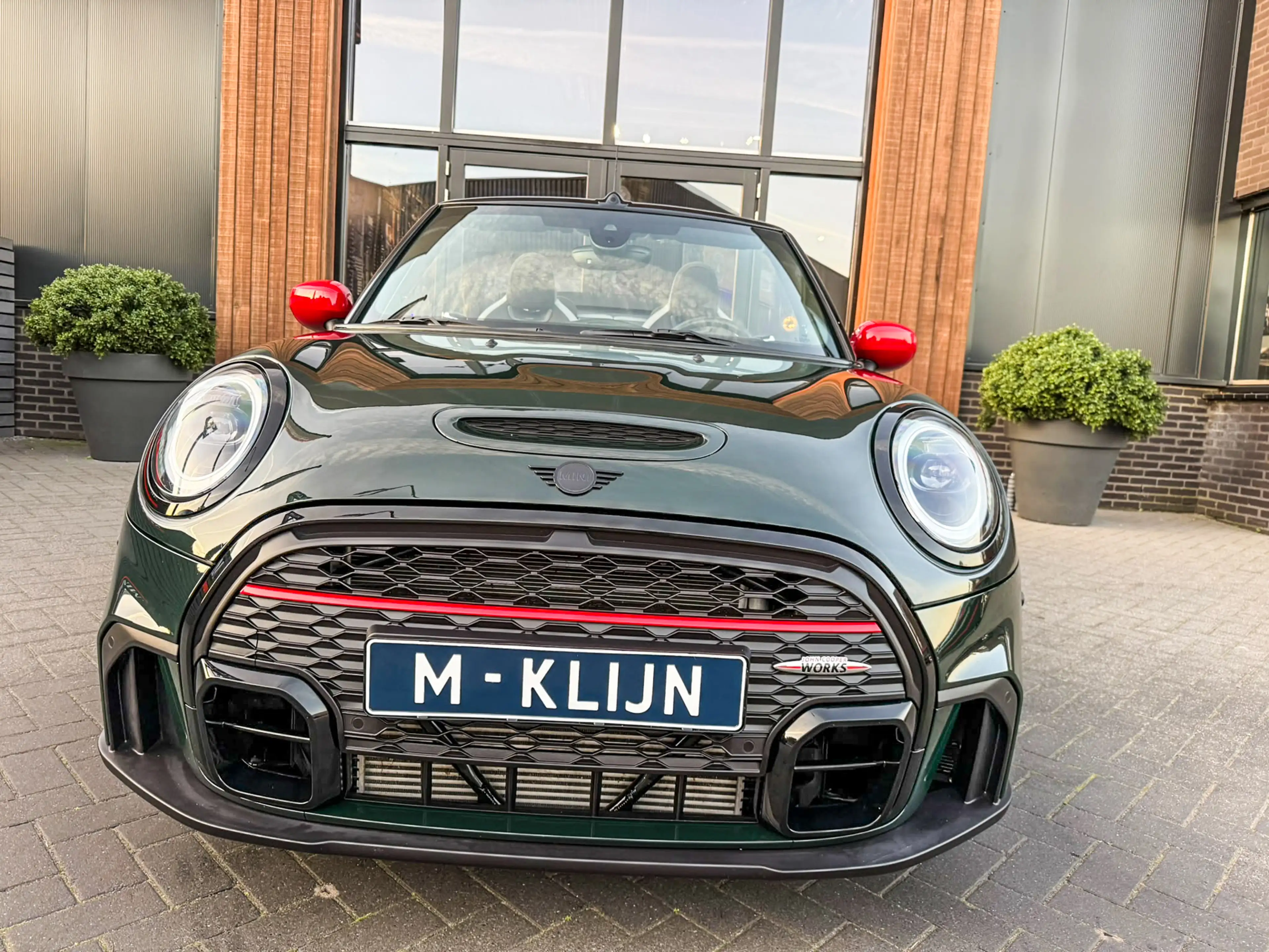 MINI John Cooper Works Cabrio 2.0 JCW Pack F1 aut 231pk Rebelgreen/Camera/Hk/Hea — photo 3