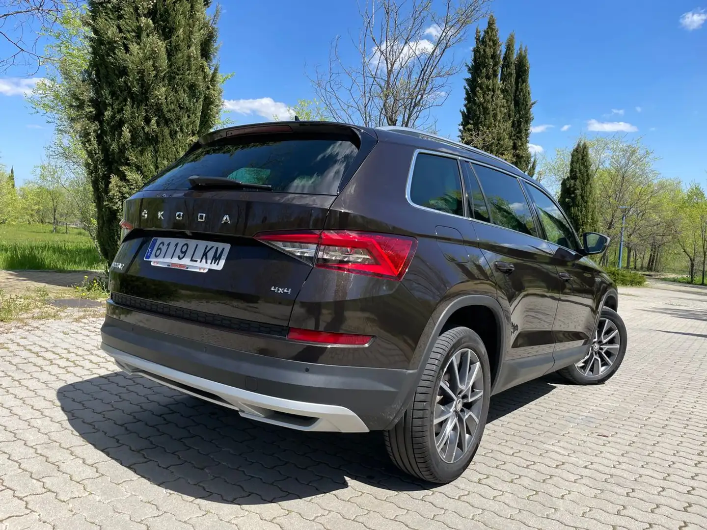 Skoda Kodiaq Scout 7 Plazas DSG 4x4 2.0 TDI 190cv 7 vel. *IVA d - 2