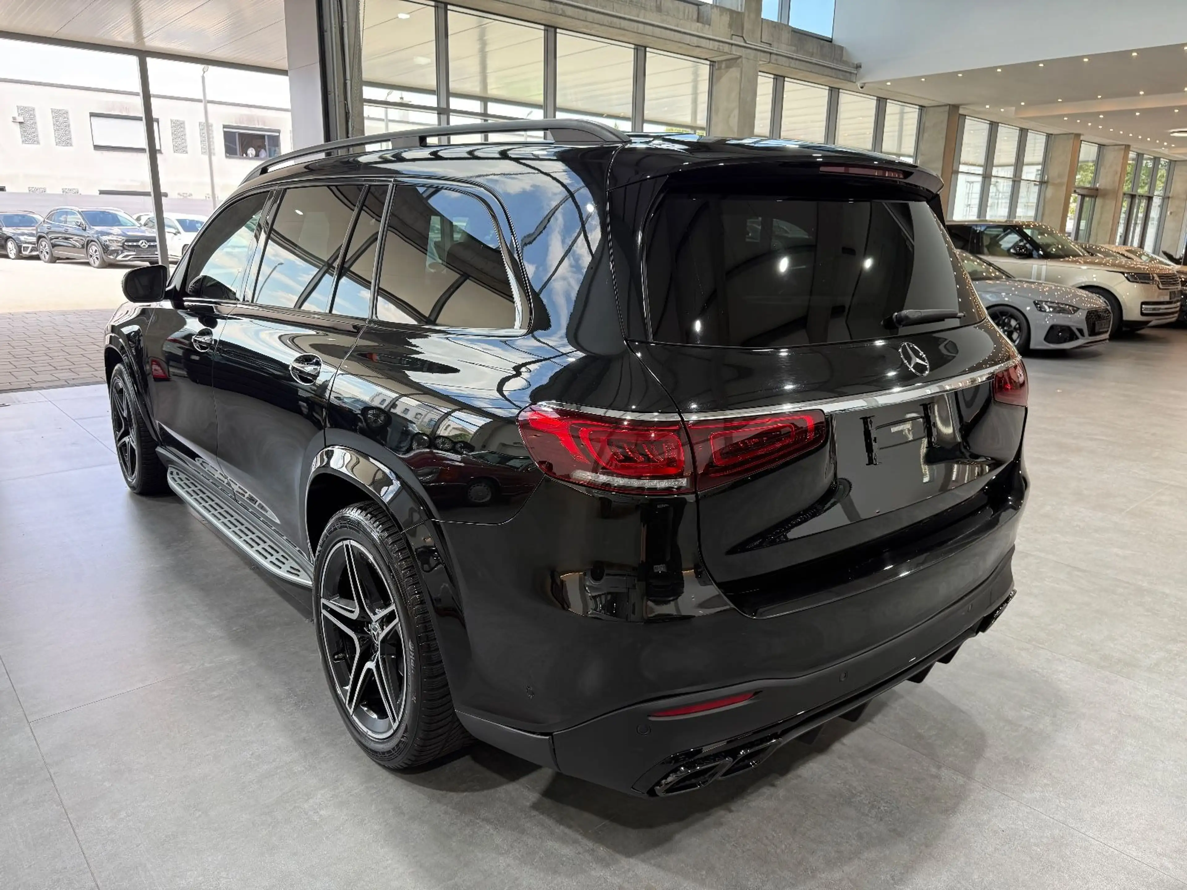 Mercedes-Benz GLS 400 d 4Matic AMG*MultiBeam*Pano*7Stz*360°* — photo 9