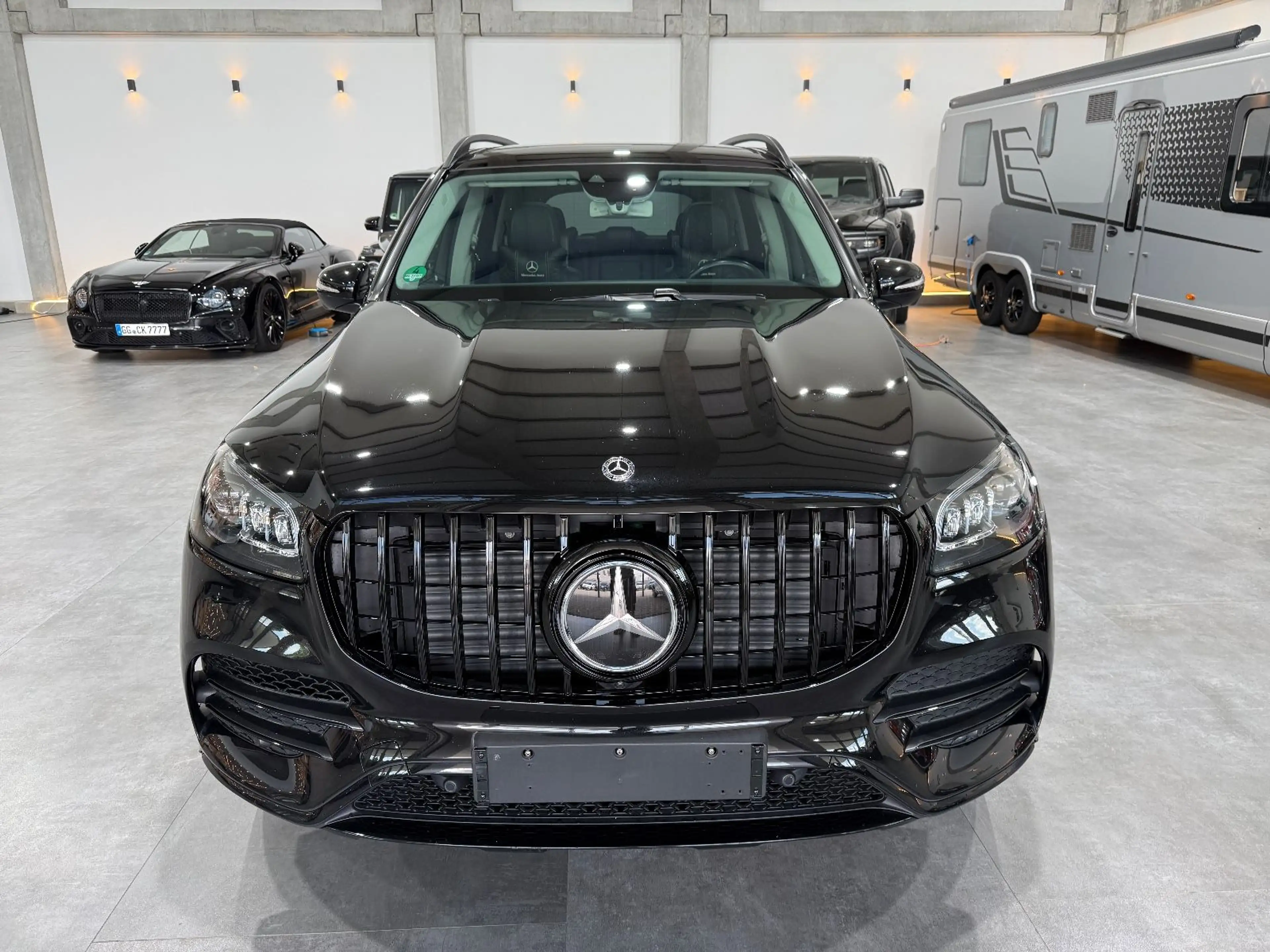 Mercedes-Benz GLS 400 d 4Matic AMG*MultiBeam*Pano*7Stz*360°* — photo 2