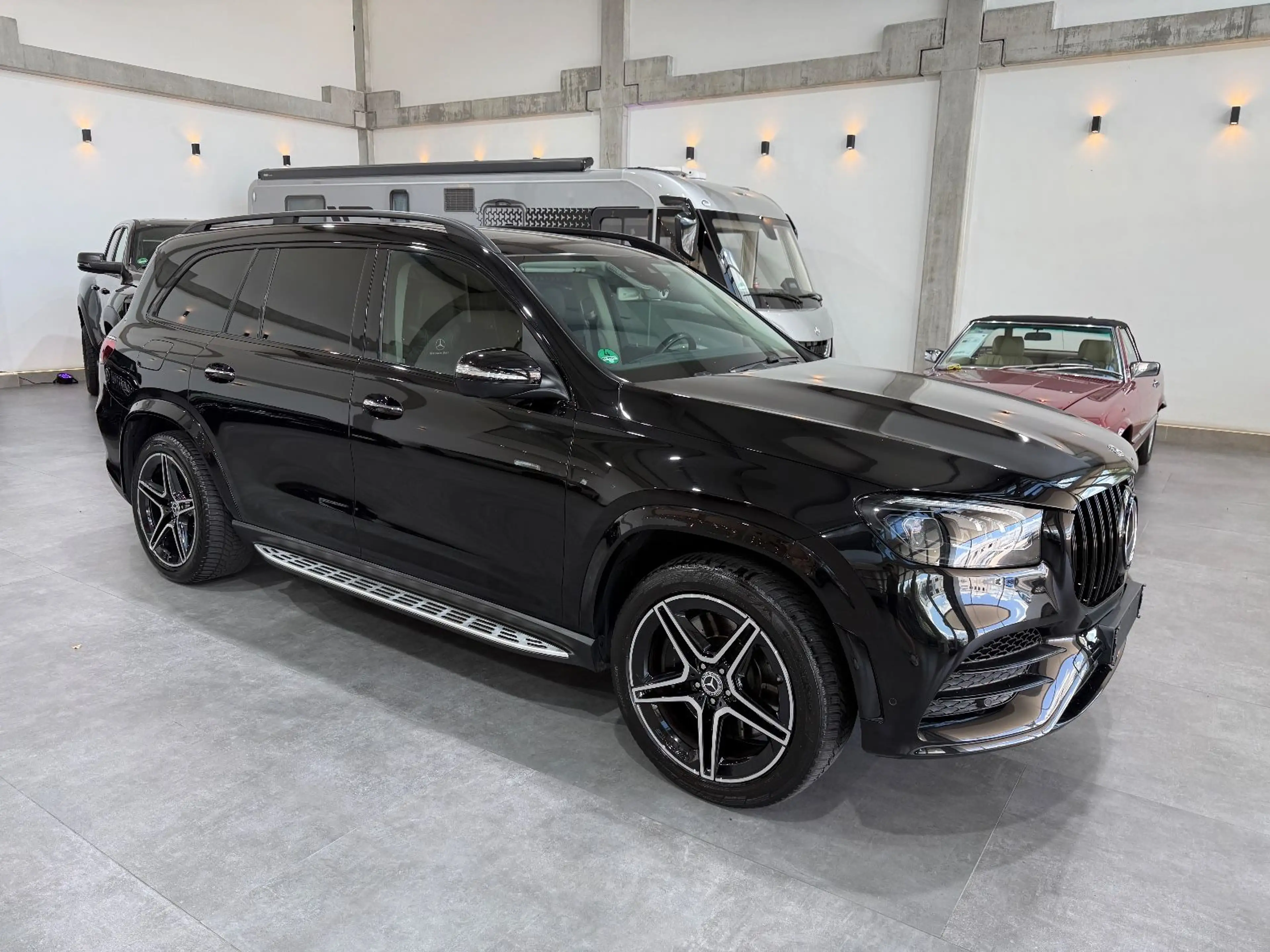 Mercedes-Benz GLS 400 d 4Matic AMG*MultiBeam*Pano*7Stz*360°* — photo 4