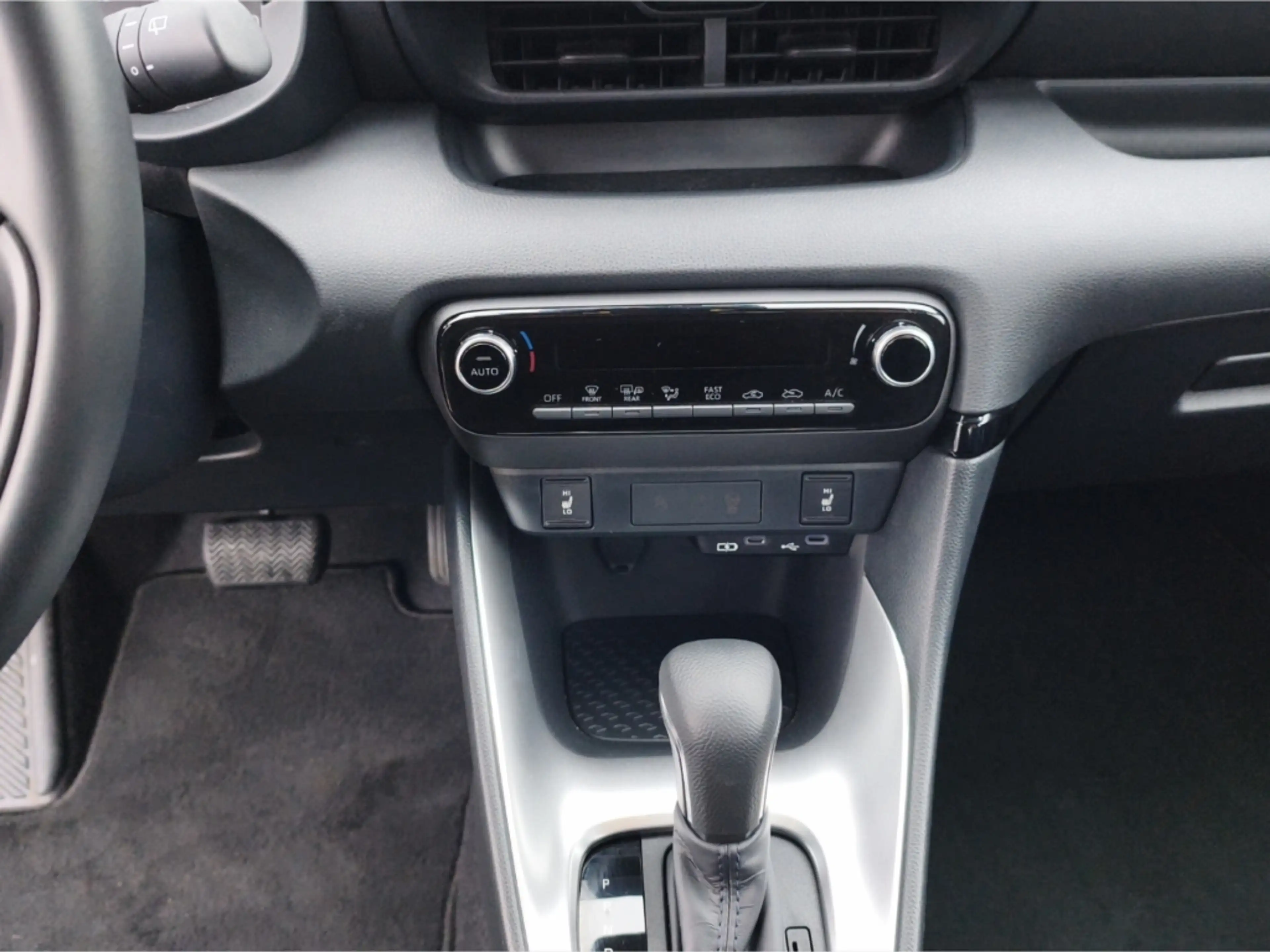 Mazda 2 Centre+ACAA+GJ-RÄDER+GARANTIE 8.2030 !! — photo 14