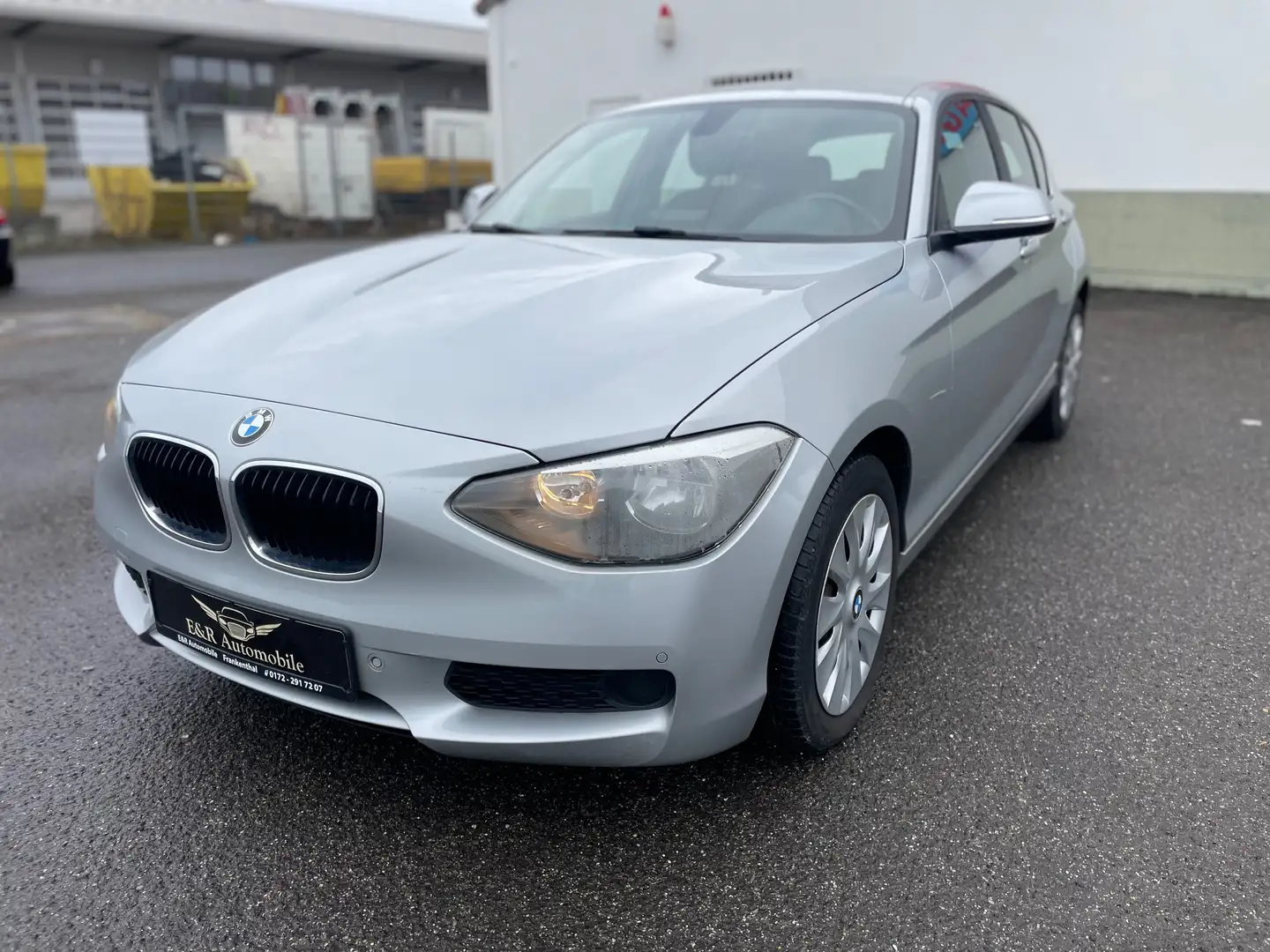 BMW 116 116 d Grau - 2