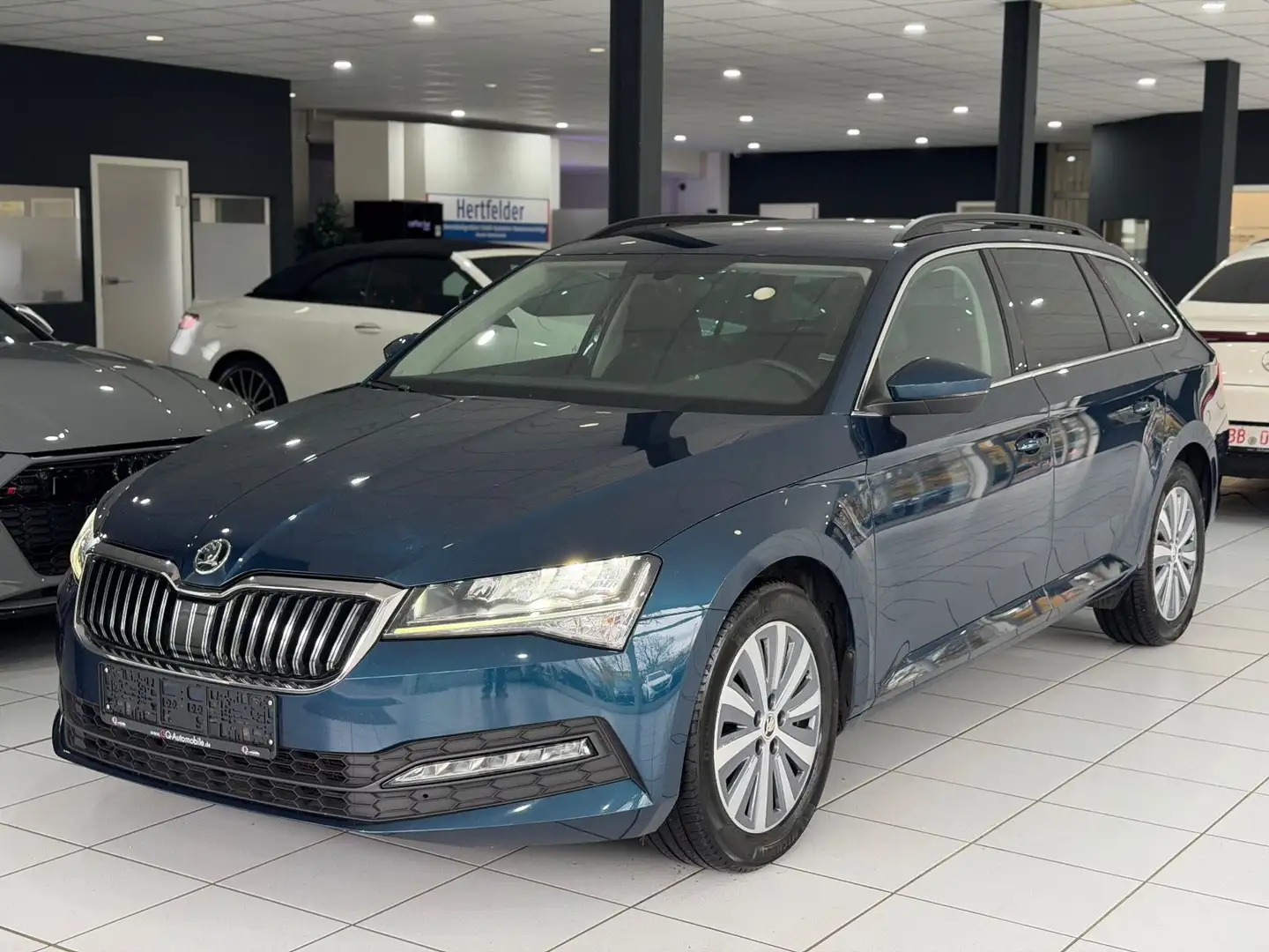 Skoda Superb Combi Ambition*CARPLAY*PARK-ASSIST*LED* Bleu - 1