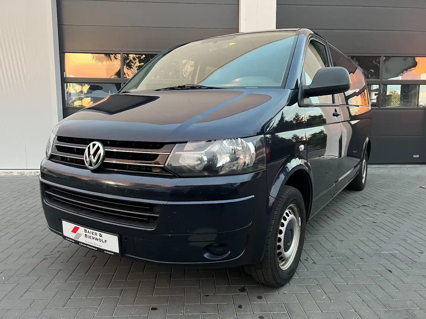 Volkswagen T5 Transporter Lang 8 Sitzer 140PS AHK PDC Stand Bleu - 2