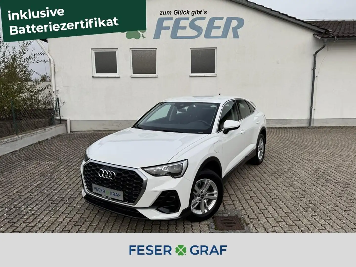 Audi Q3 Spb. 45 TFSIe S-tr. NAVI PDC SHZ Weiß - 1