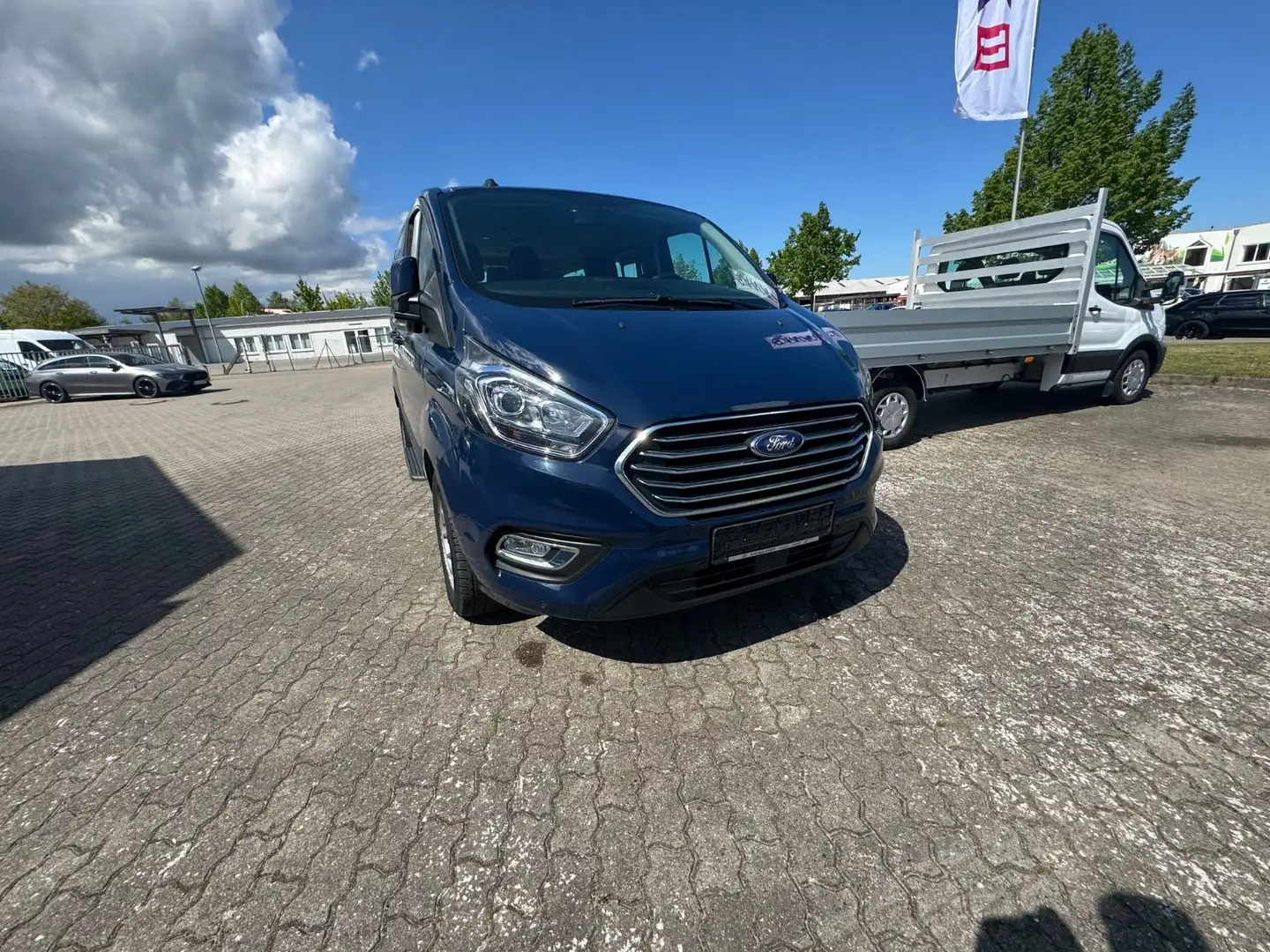 Ford Tourneo Custom 320 L1 Trend Bleu - 2