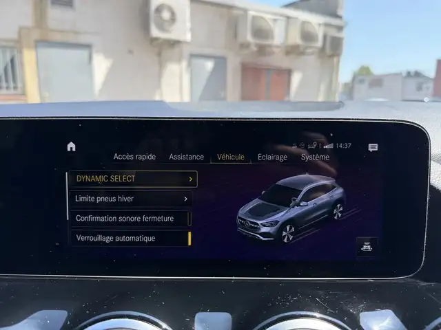 Mercedes-Benz Gla view 21