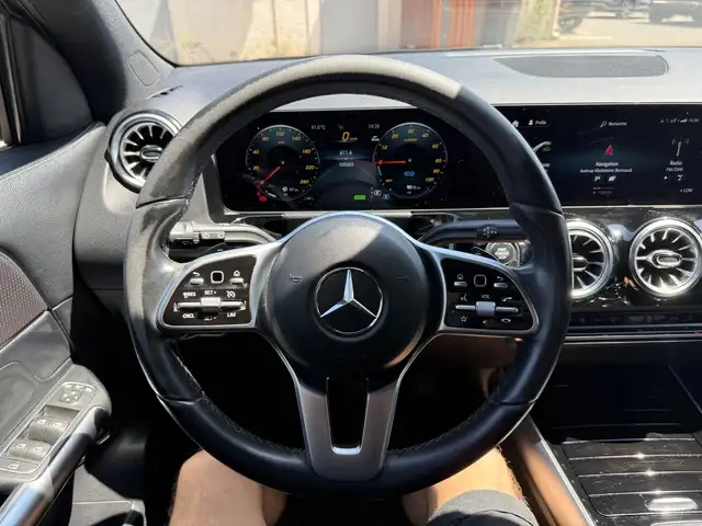 Mercedes-Benz Gla view 18