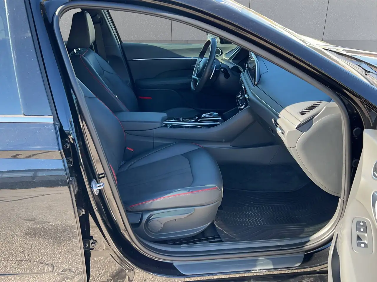 Hyundai SONATA снимка Hyundai SONATA