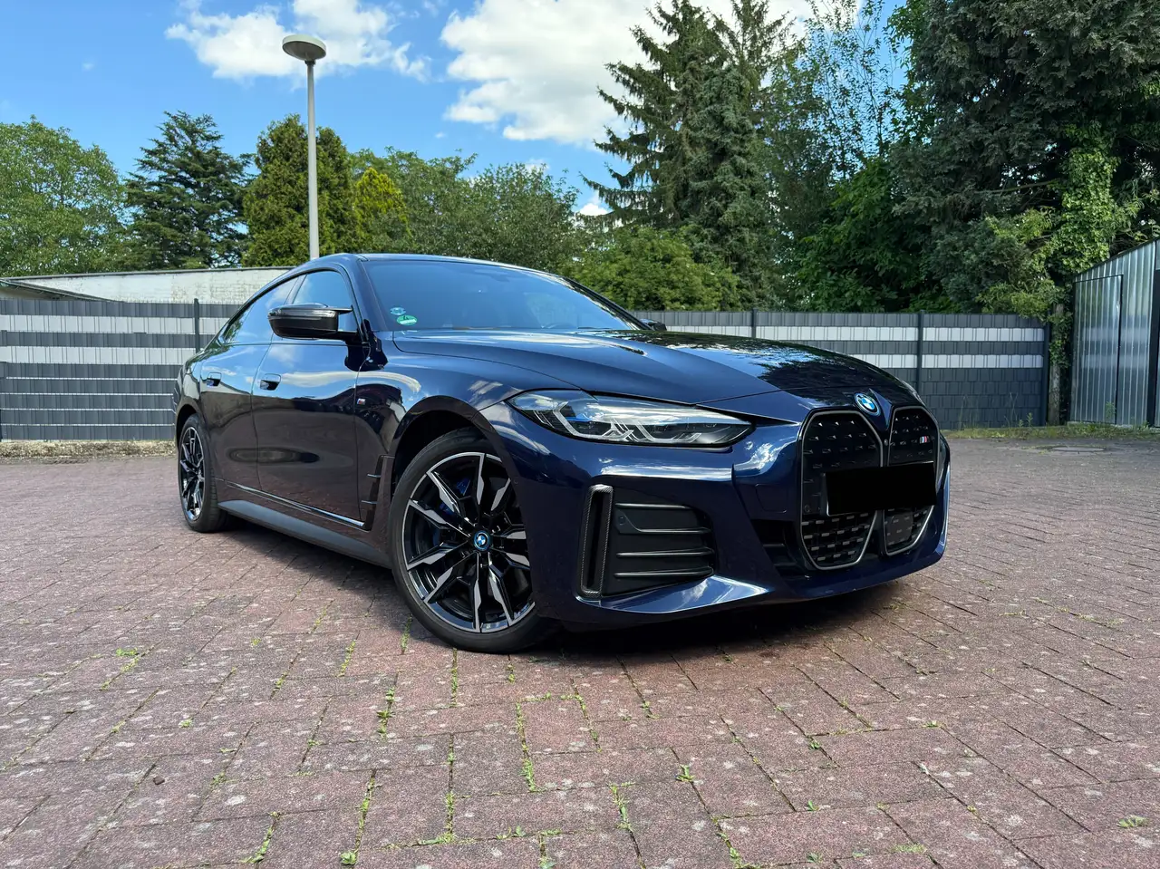 BMW i4
