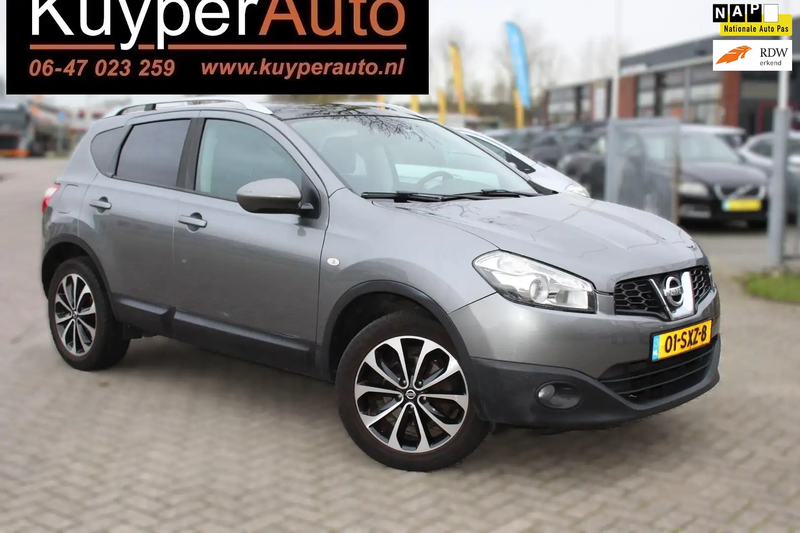 Nissan Qashqai 2.0 Connect Edition 1 E EIG ,PANO NAVI CAMERA TREK Gris - 1