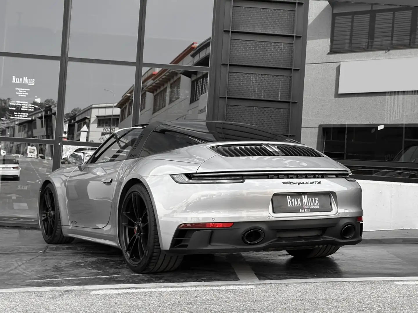 Porsche 992 Targa 4 GTS PDK Argent - 2