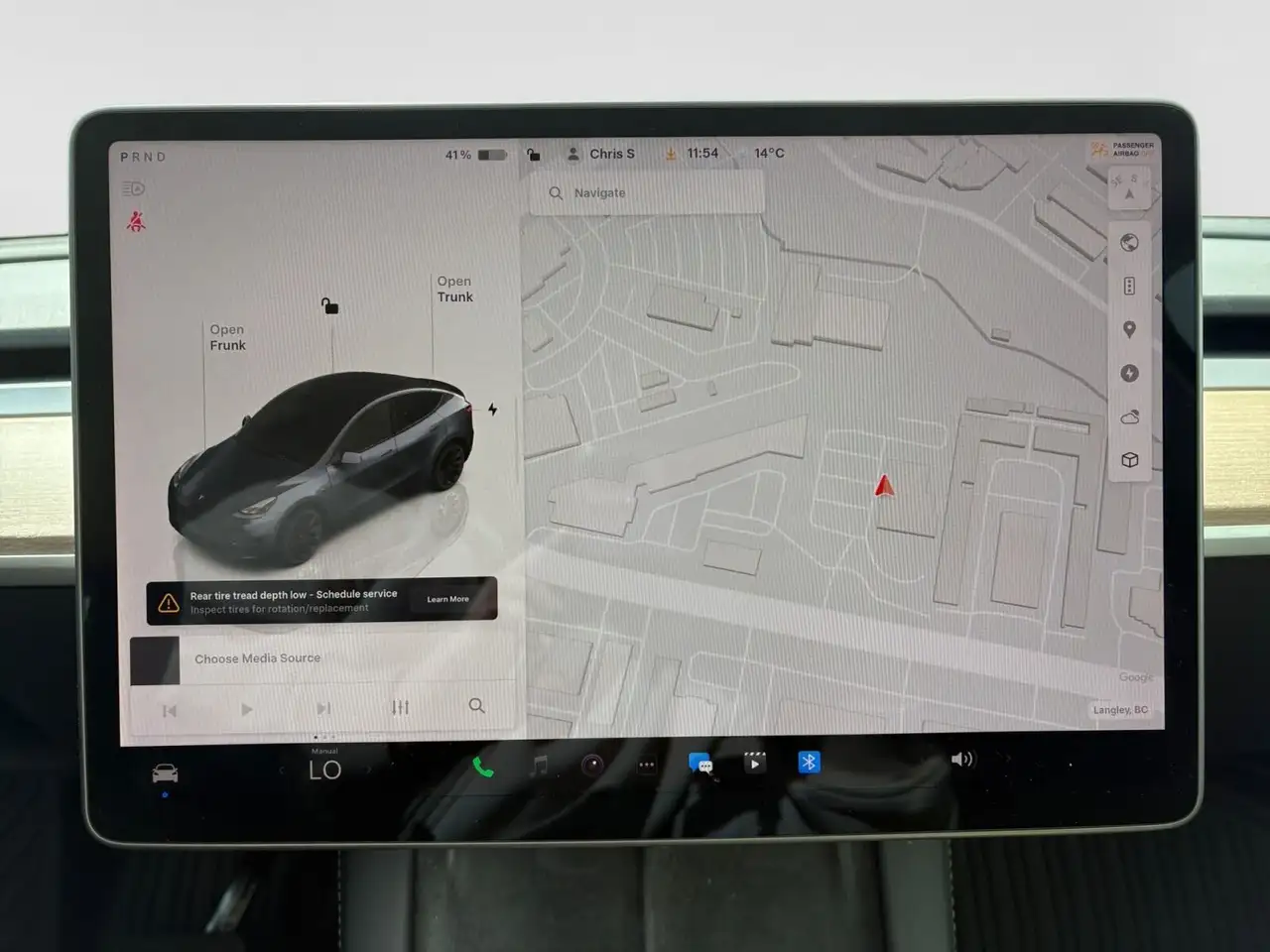 Tesla Model Y снимка Tesla Model Y