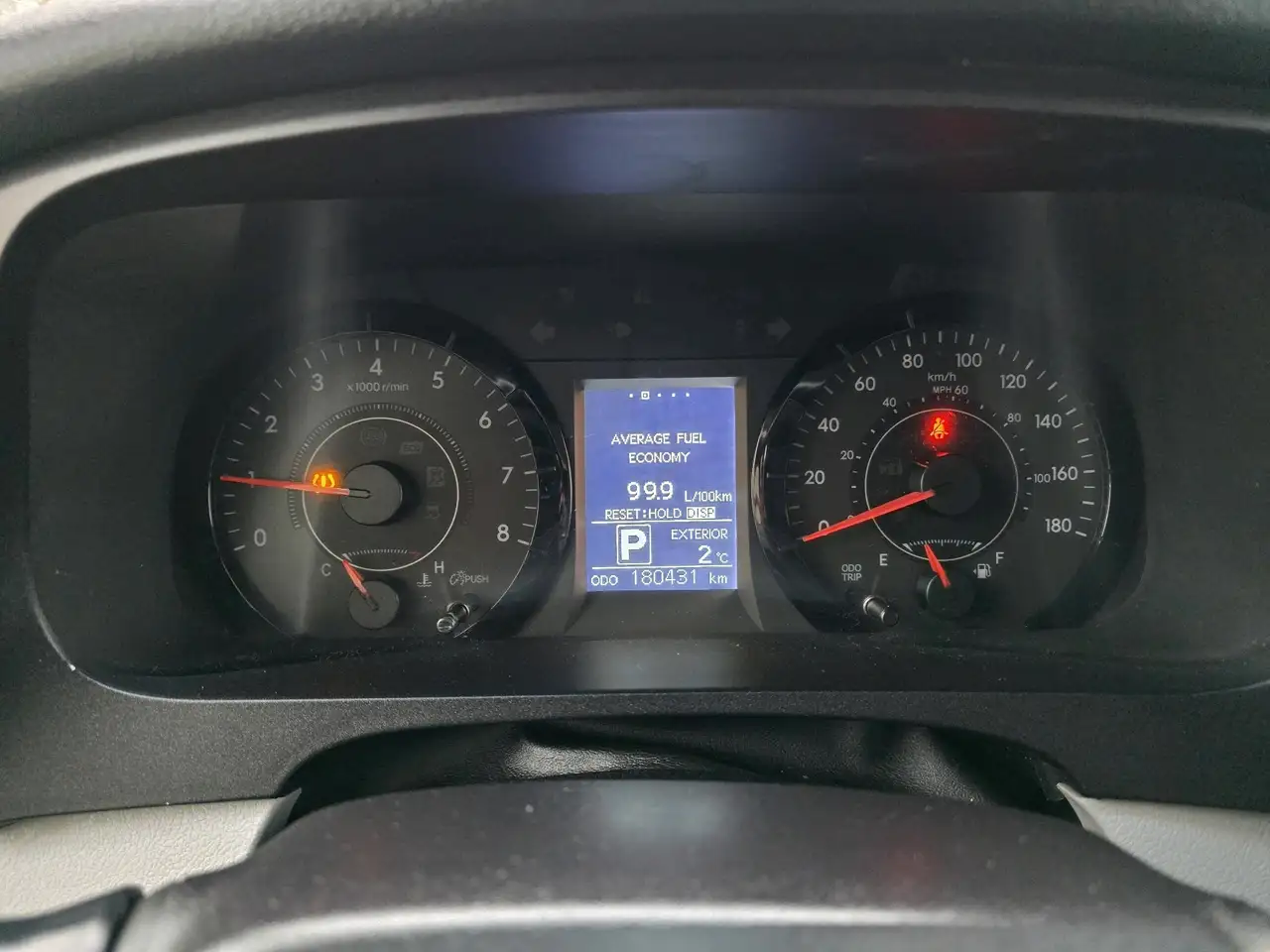 Toyota Sienna снимка Toyota Sienna