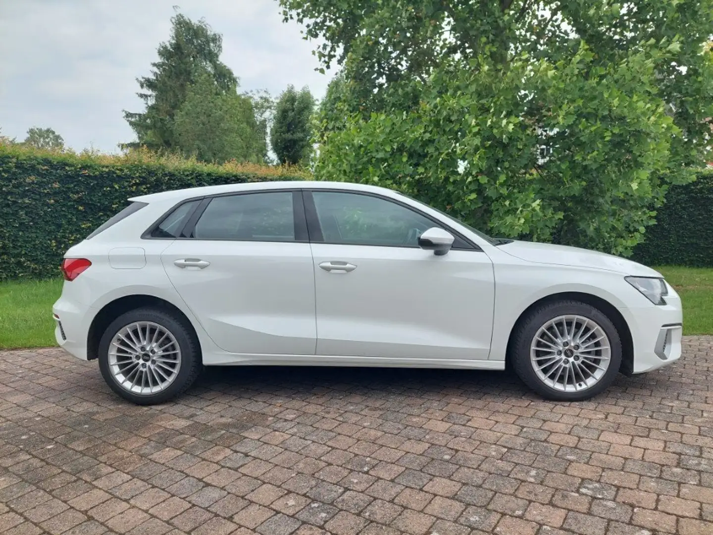 Audi A3 Sportback PHEV 40 TFSI e - Advanced - 12/2022 Wit - 2