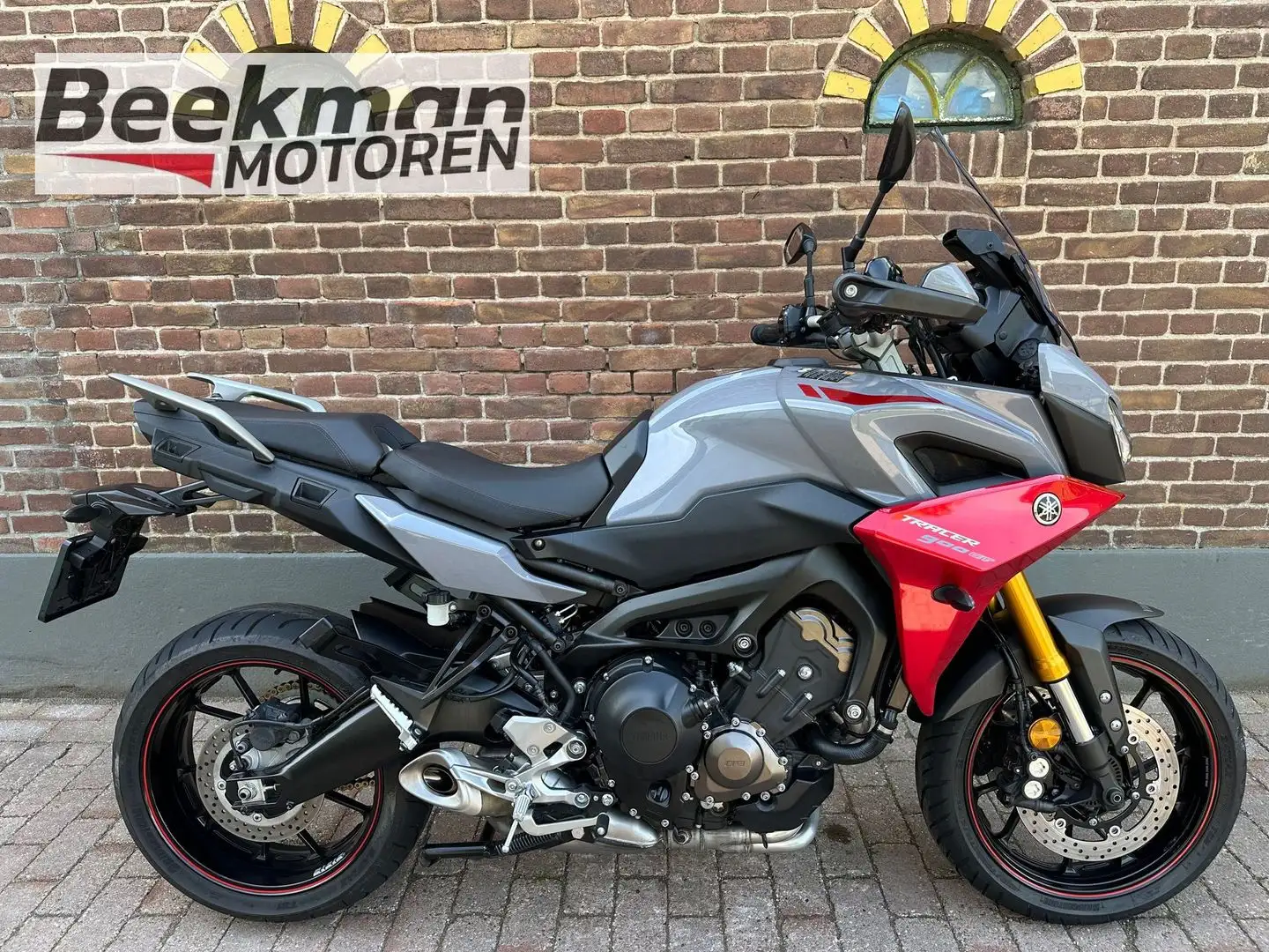 Yamaha Tracer 900 GT Grijs - 2