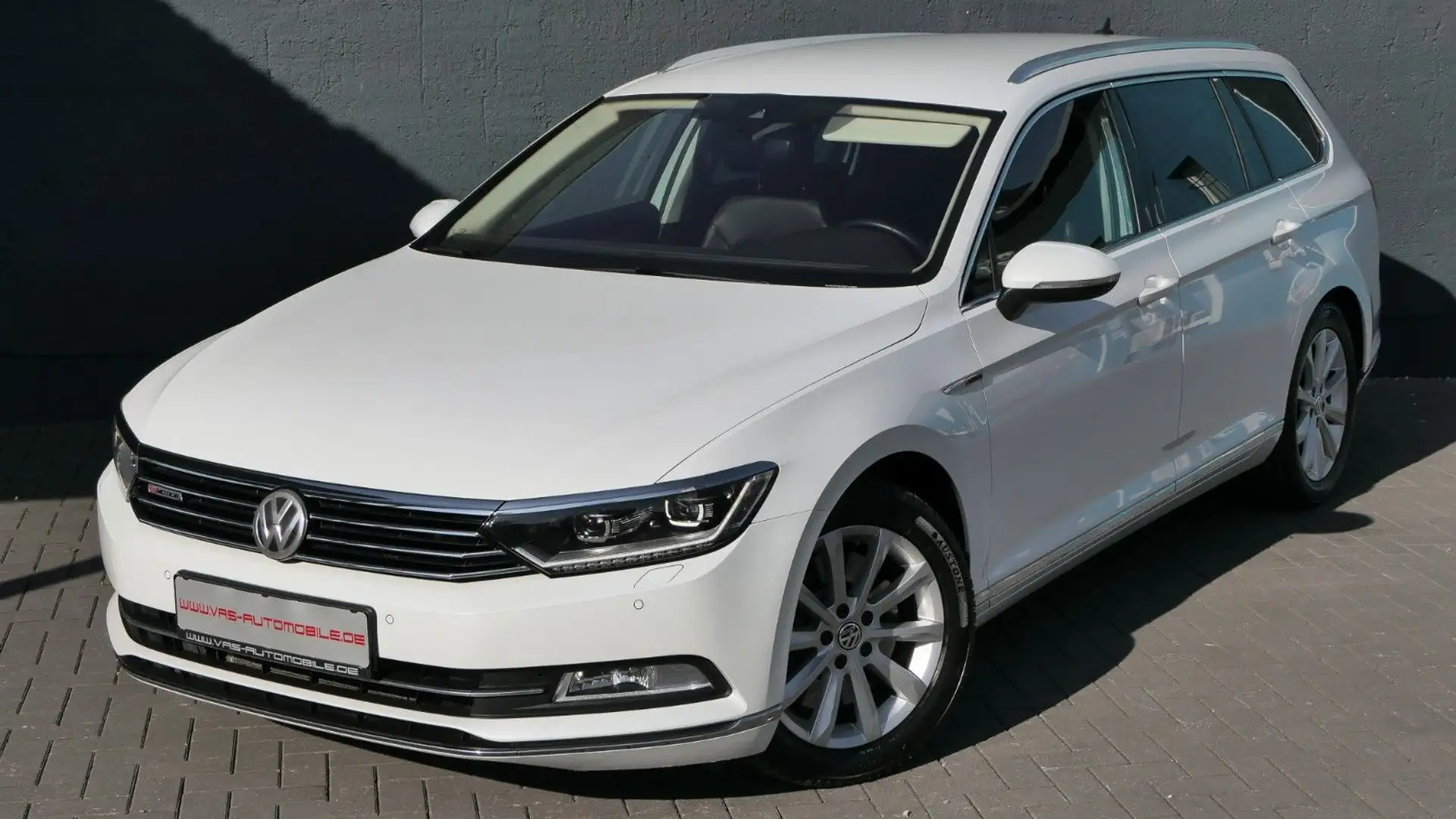 Volkswagen Passat Variant*Highline*4Motion*DSG*Dyn*Leder* Weiß - 2