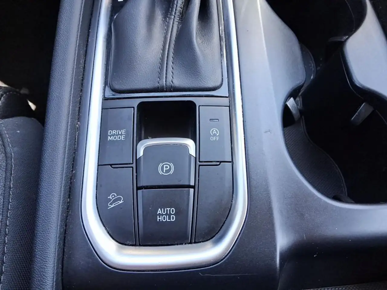 Hyundai SANTA FE снимка Hyundai SANTA FE
