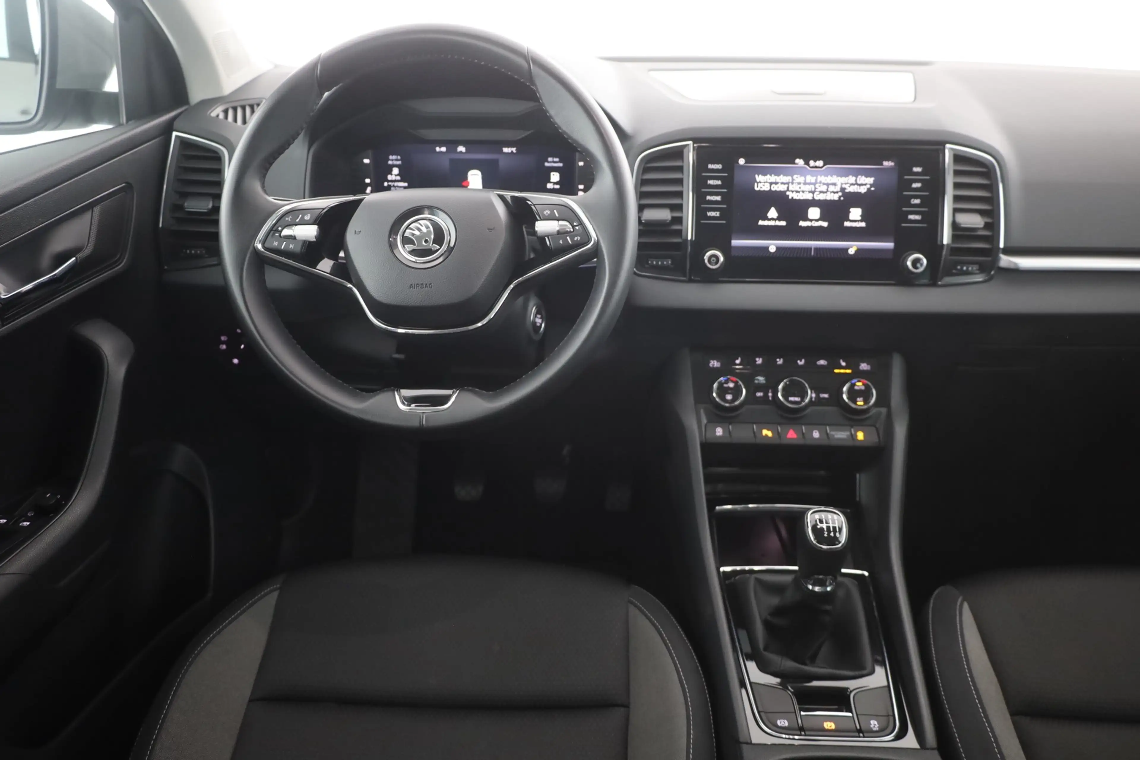 Skoda Karoq 1.0 TSI Tour LED Kamera 4x Sitzheizung DAB — photo 10