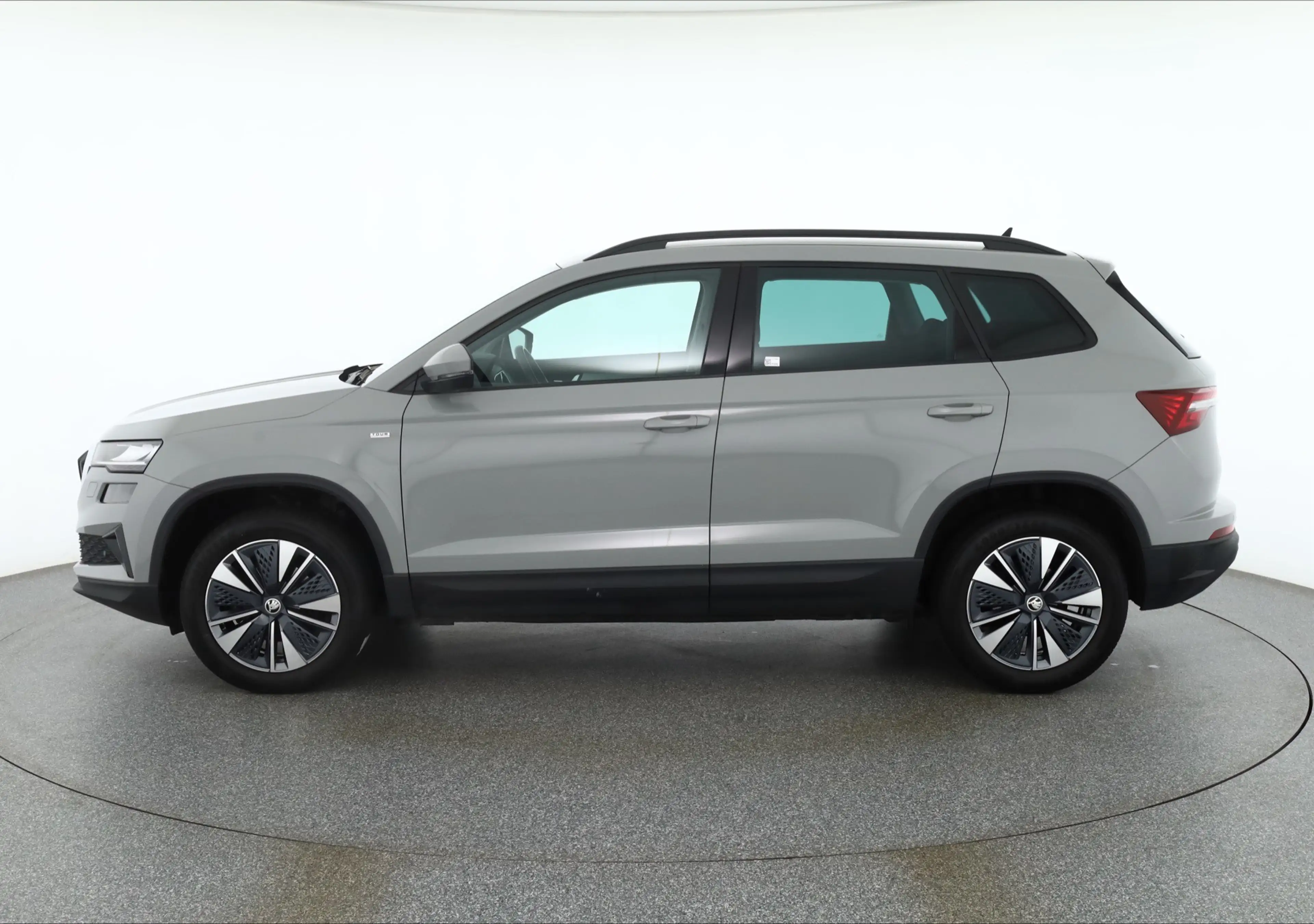 Skoda Karoq 1.0 TSI Tour LED Kamera 4x Sitzheizung DAB — photo 2