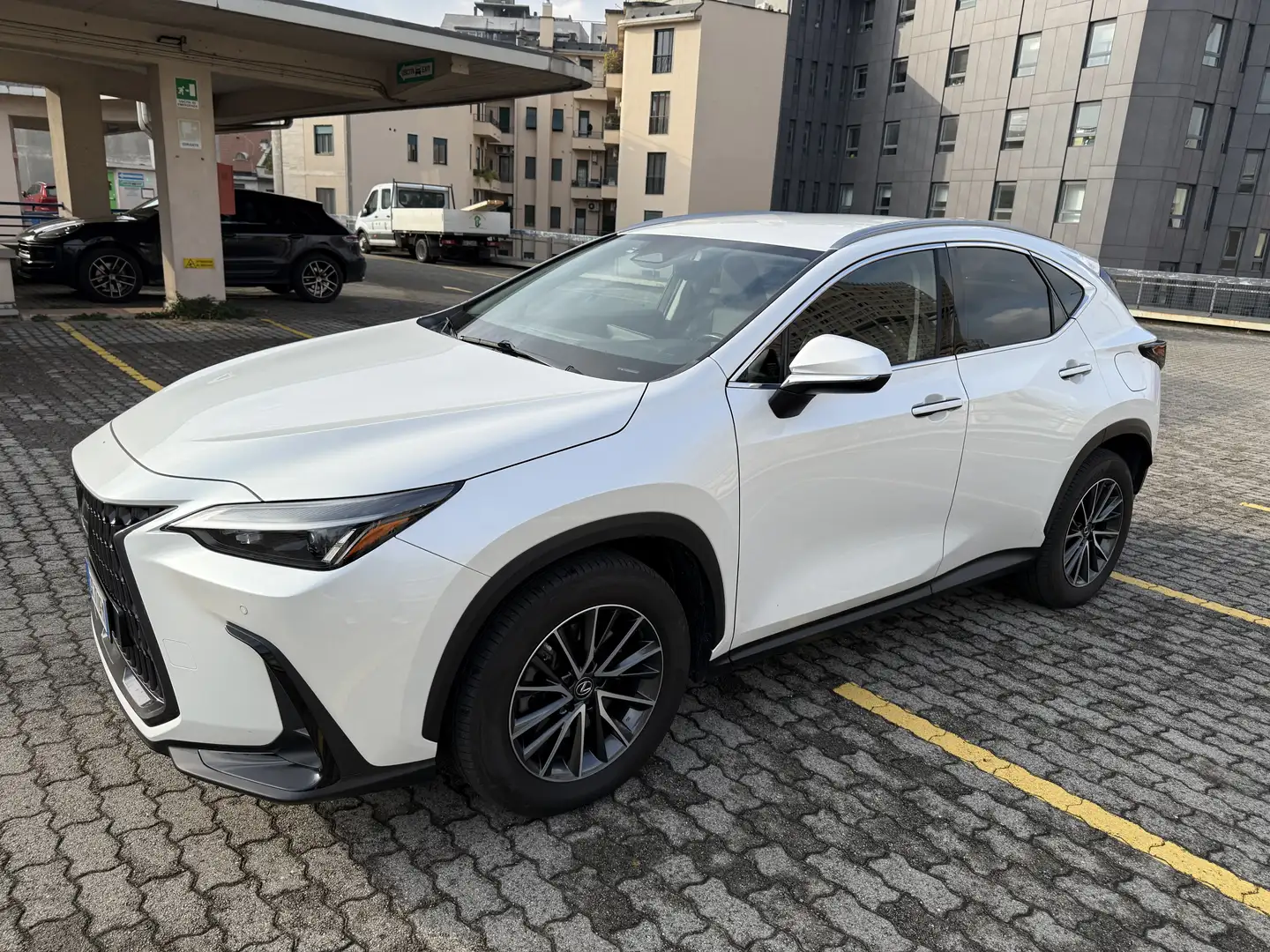 Lexus NX 450h+ PREMIUM COME NUOVA PLUG IN 4WD Hybrid Bianco - 1