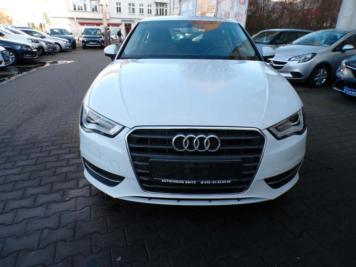 Audi A3 1.6 TDI Weiß - 2