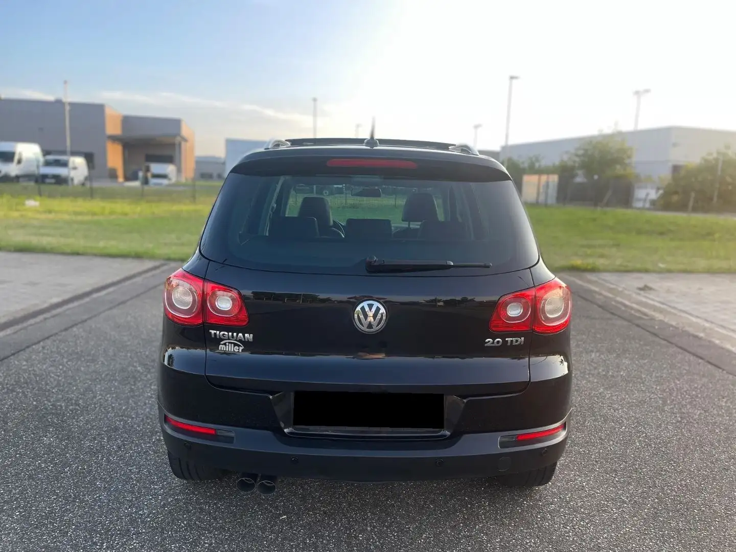 Volkswagen Tiguan Tiguan 2.0 TDI Sport & Style 4Motion Schwarz - 2