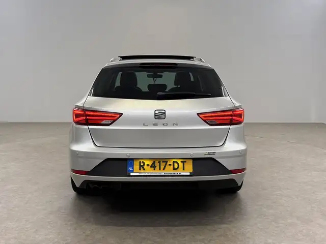 Seat Leon view 9