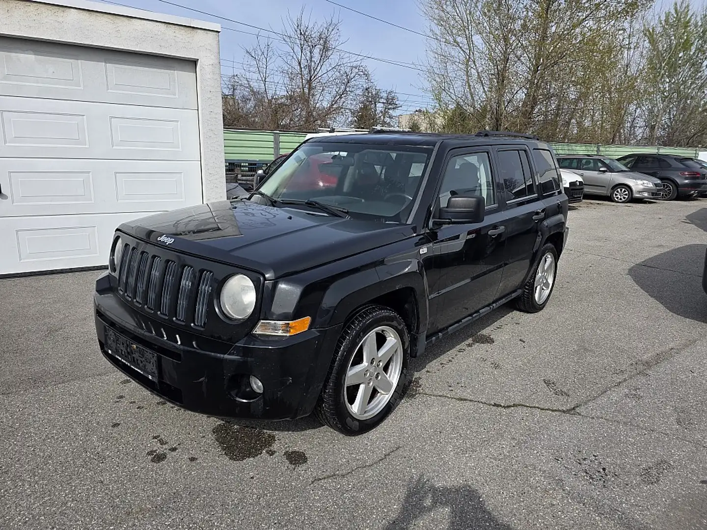 Jeep Patriot 2,0 CRD Sport Plus Czarny - 1