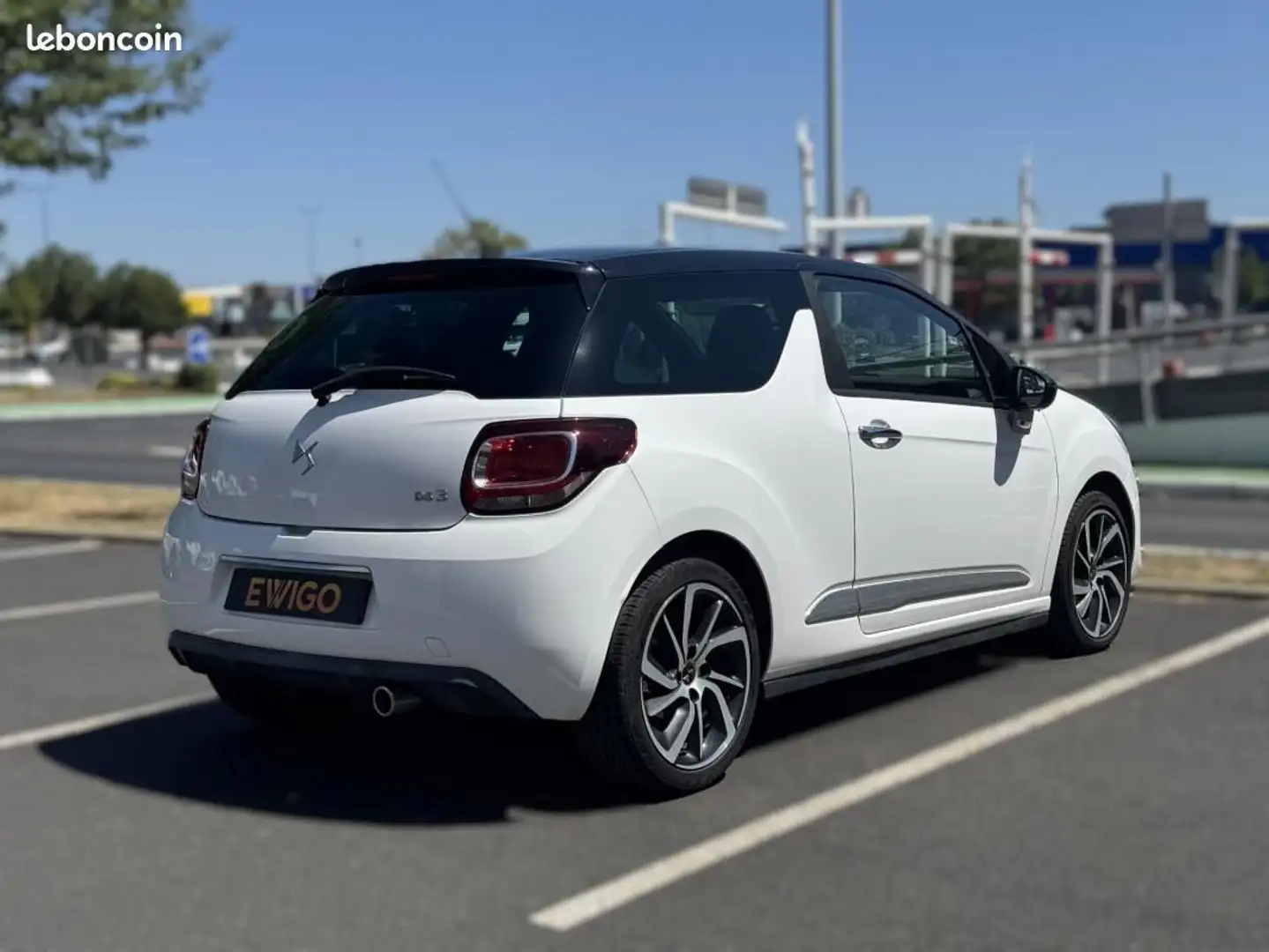 DS Automobiles DS 3 1.6 bluehdi 100ch givenchy le-makeup entretien con Blanc - 2