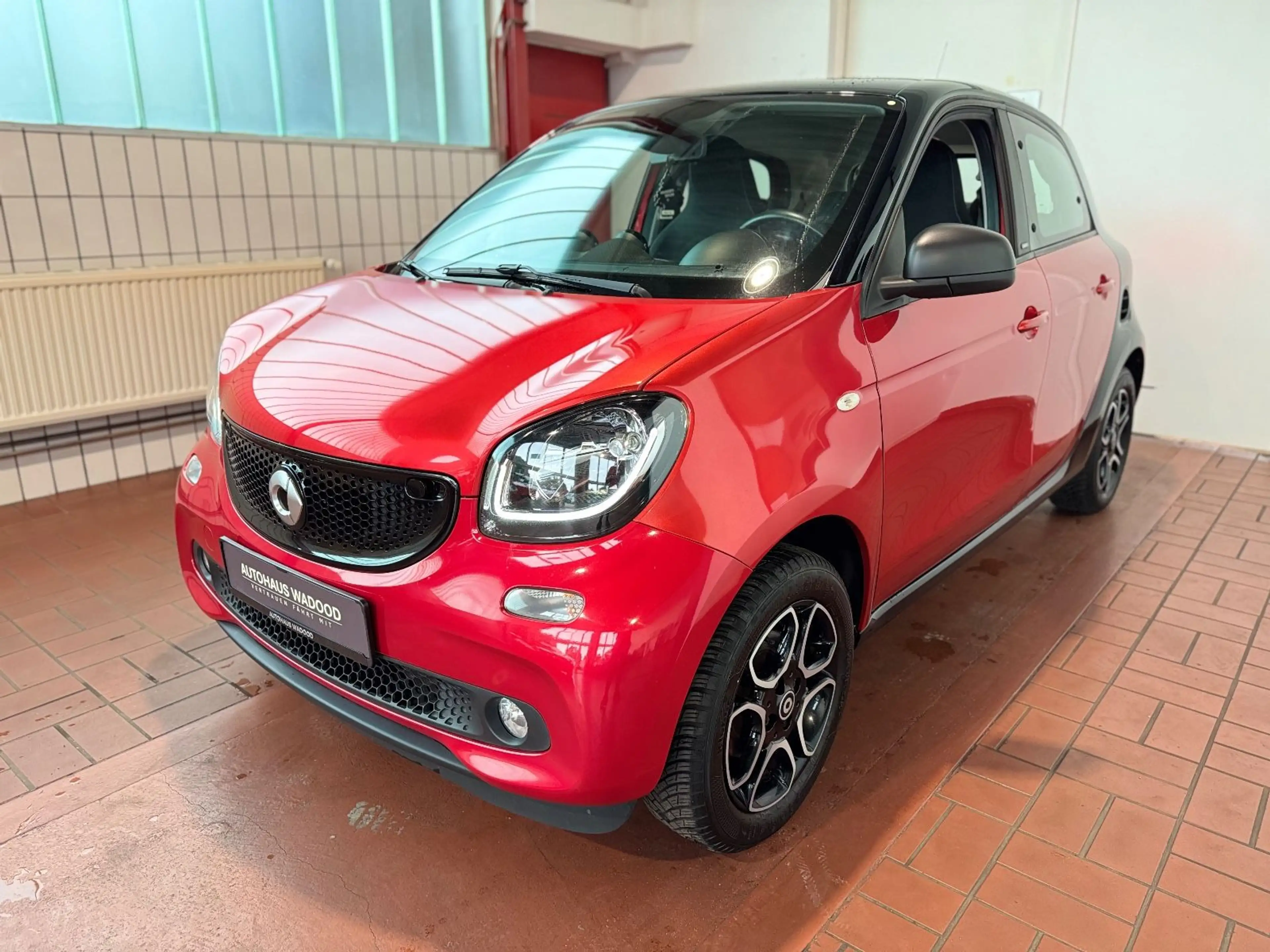 smart forFour 1.0/Automatik/Kamera/BT/Navi/TÜVNeu — photo 3