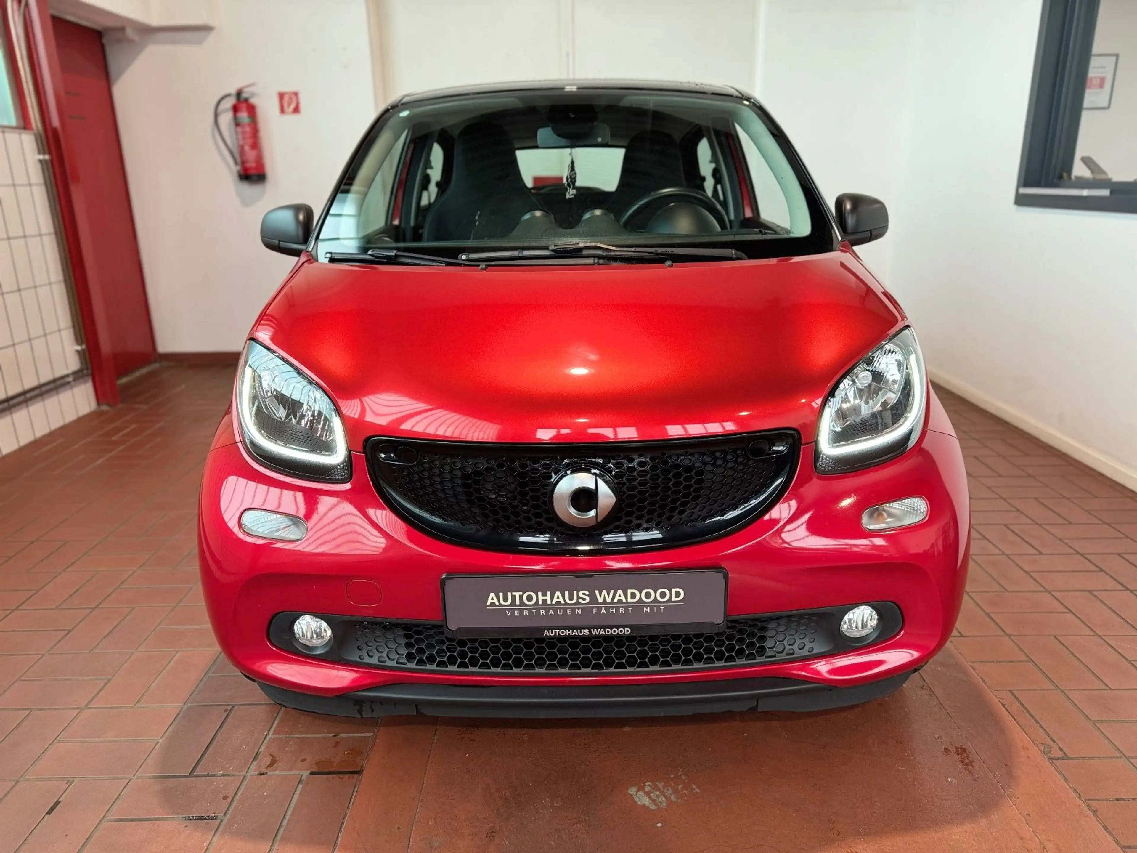 smart forFour 1.0/Automatik/Kamera/BT/Navi/TÜVNeu — photo 2