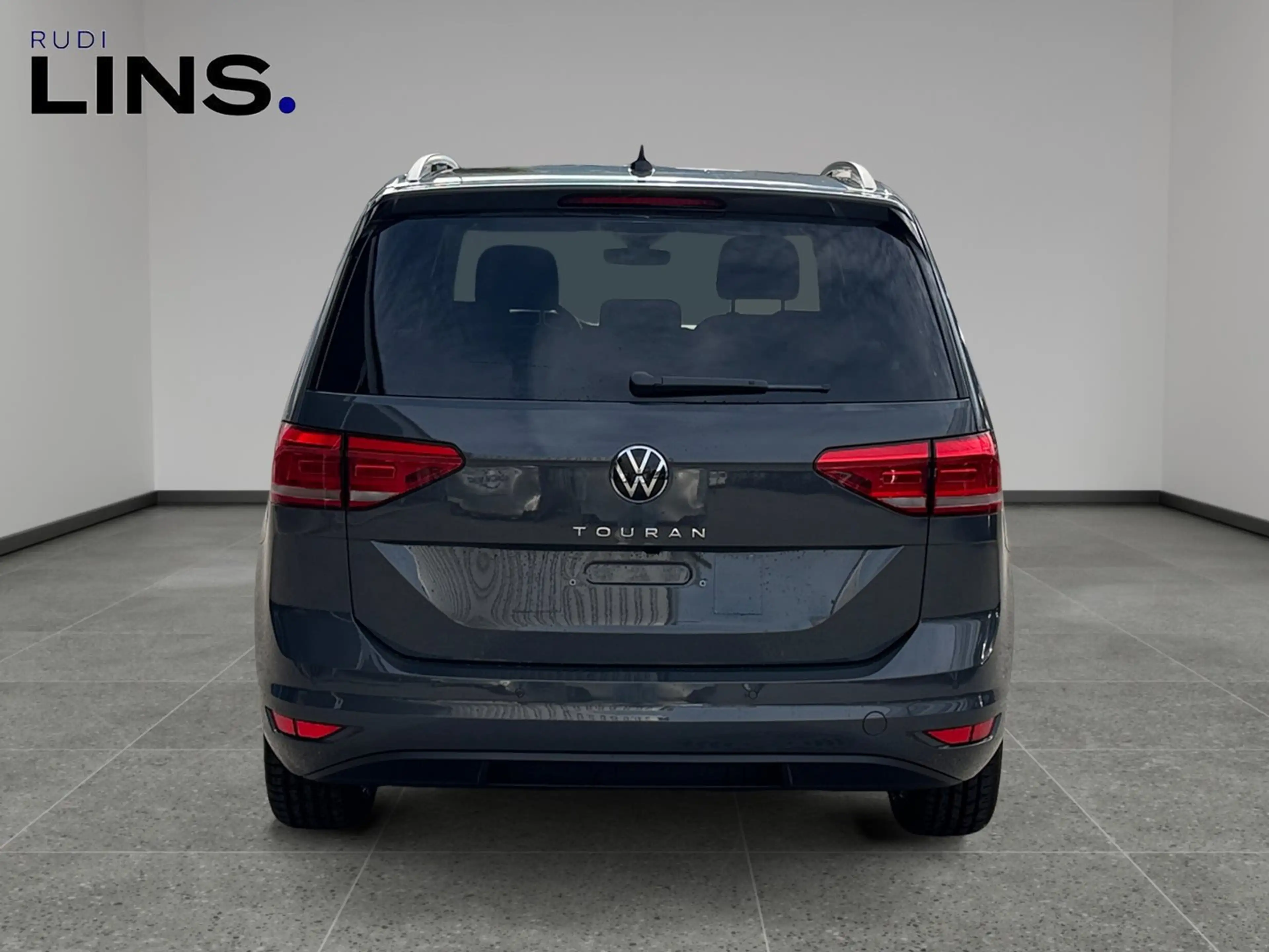 Volkswagen Touran Friends TSI DSG — photo 4