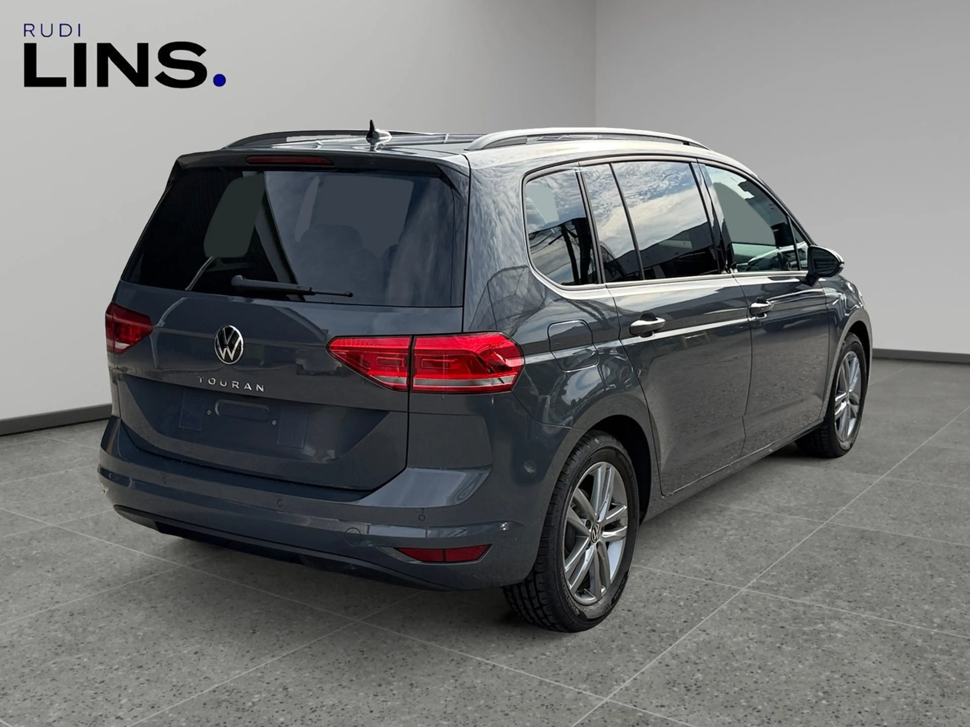 Volkswagen Touran Friends TSI DSG — photo 5