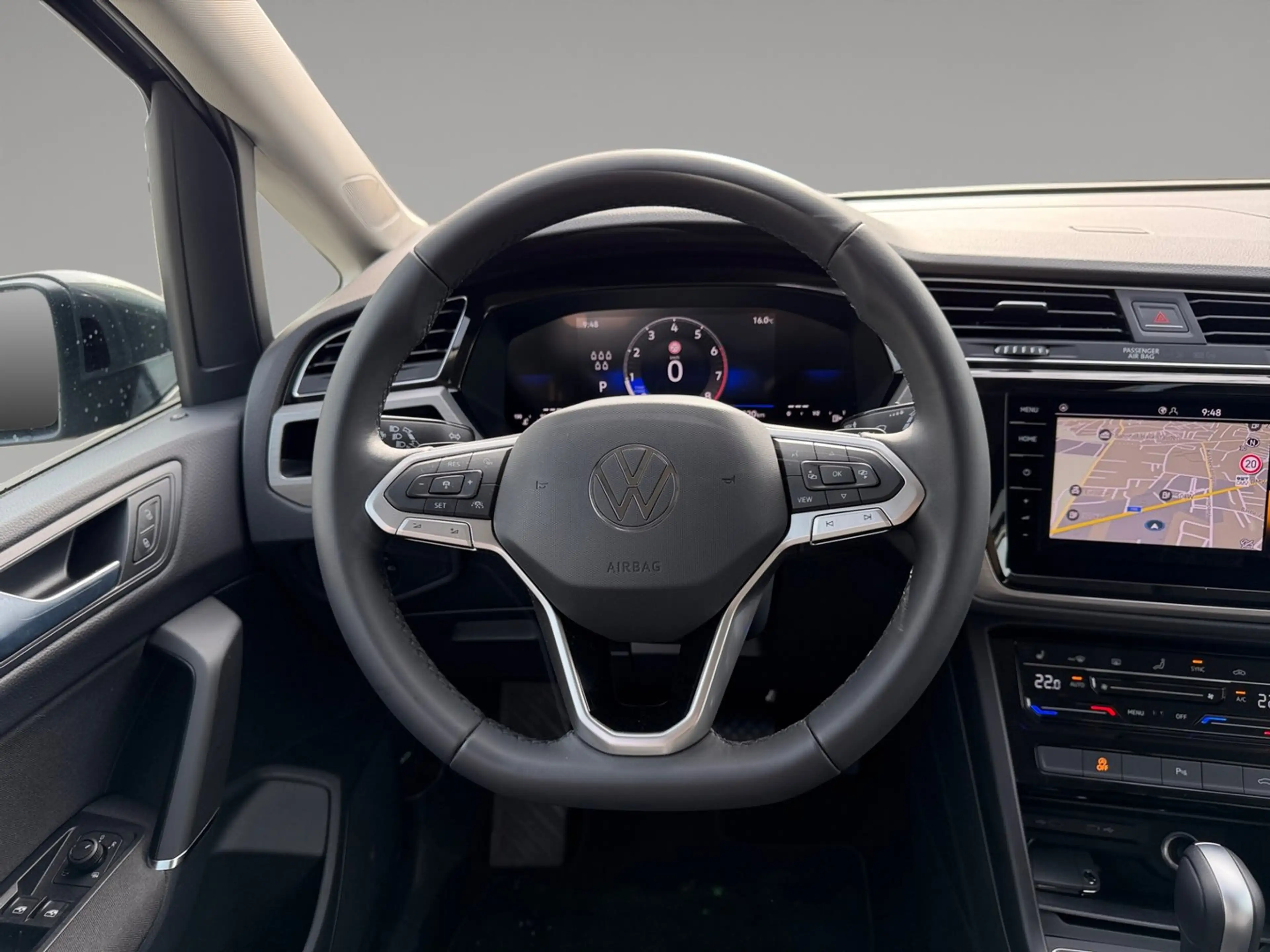 Volkswagen Touran Friends TSI DSG — photo 13